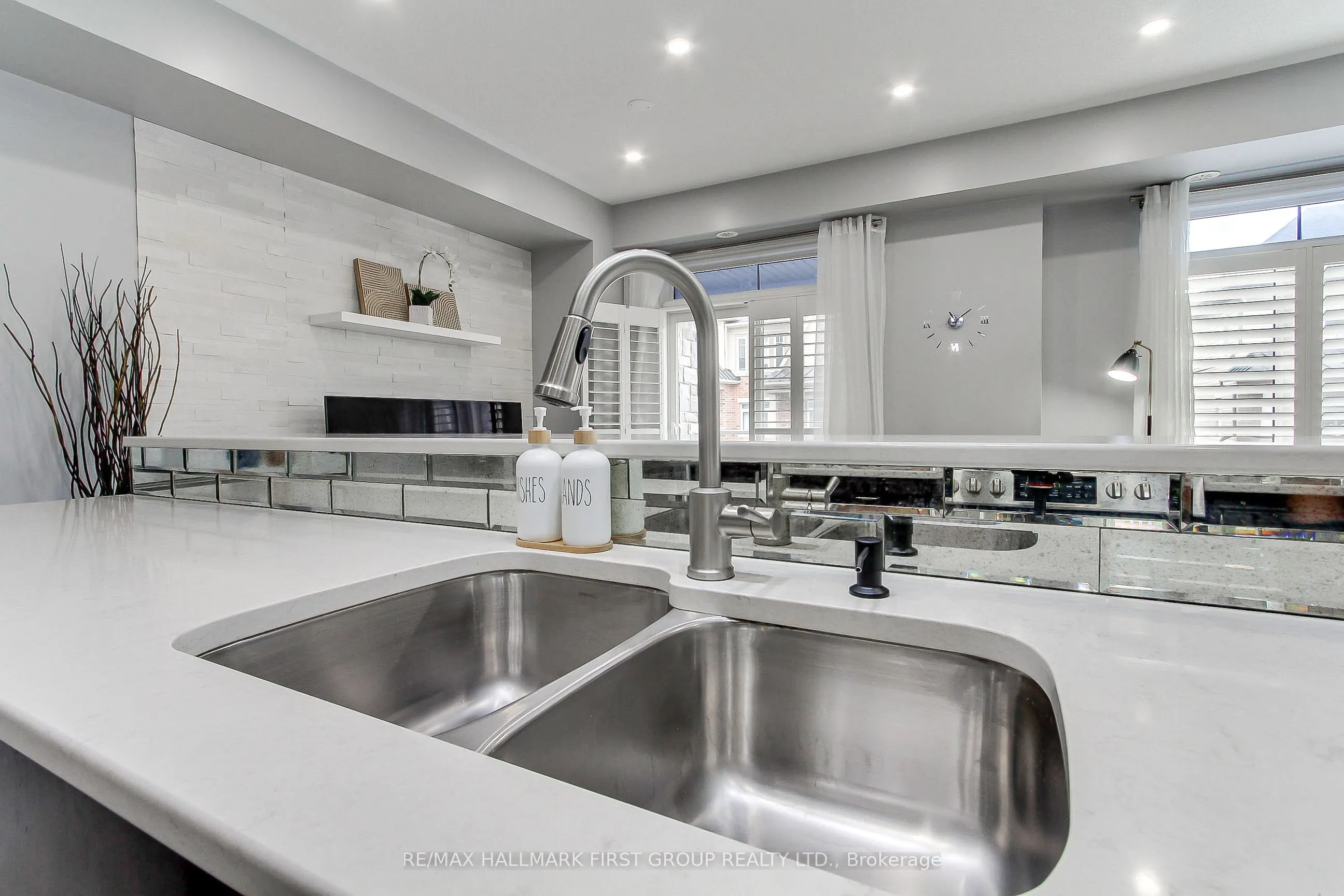 2522 Boston Glen, #201