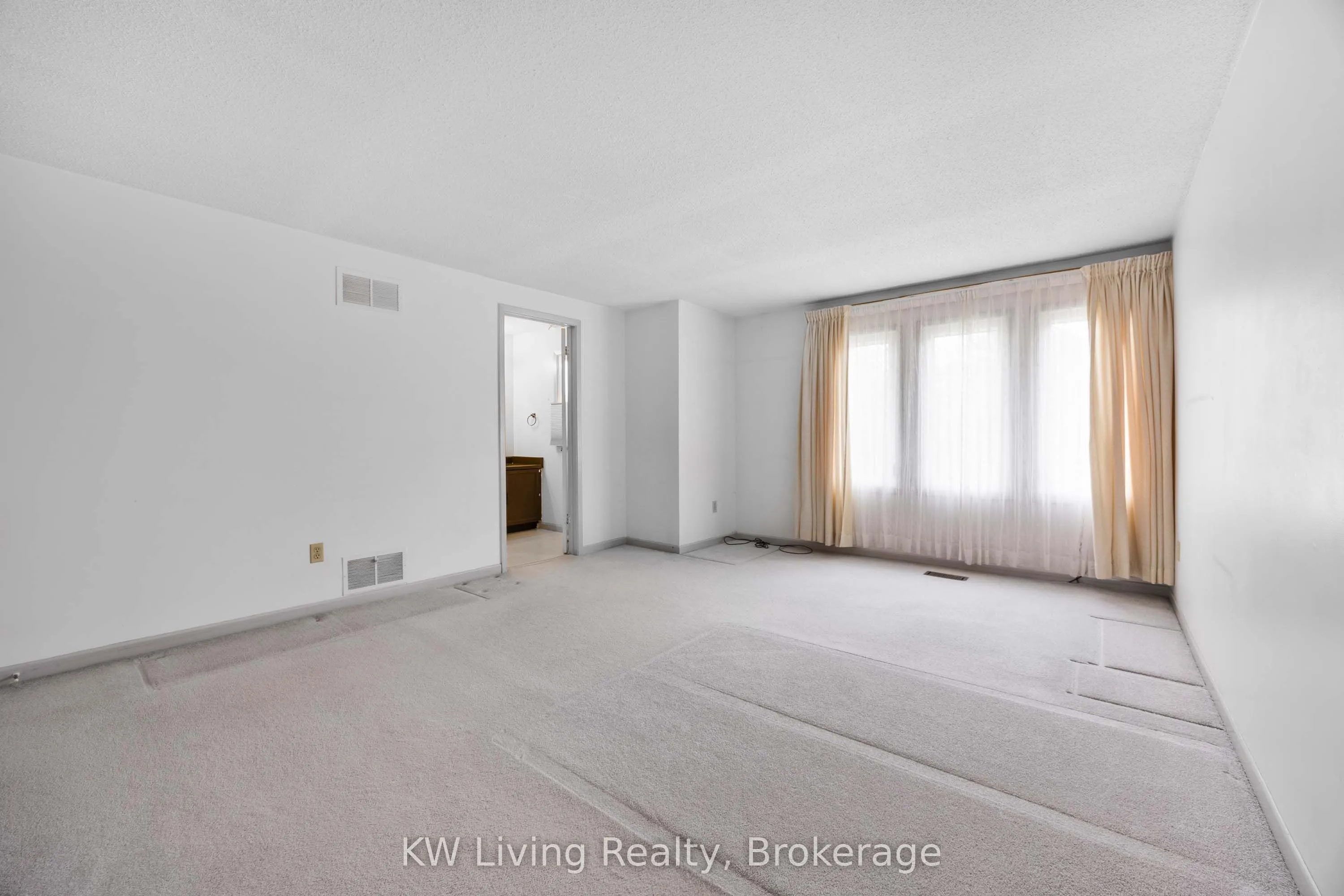 66 Placentia Boulevard