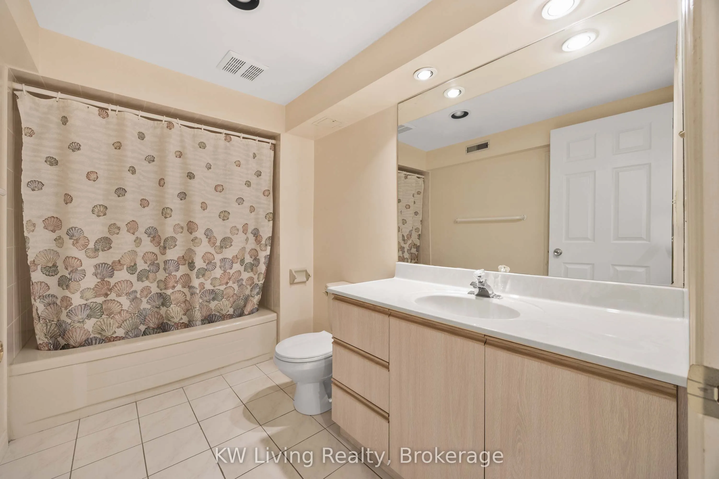 66 Placentia Boulevard