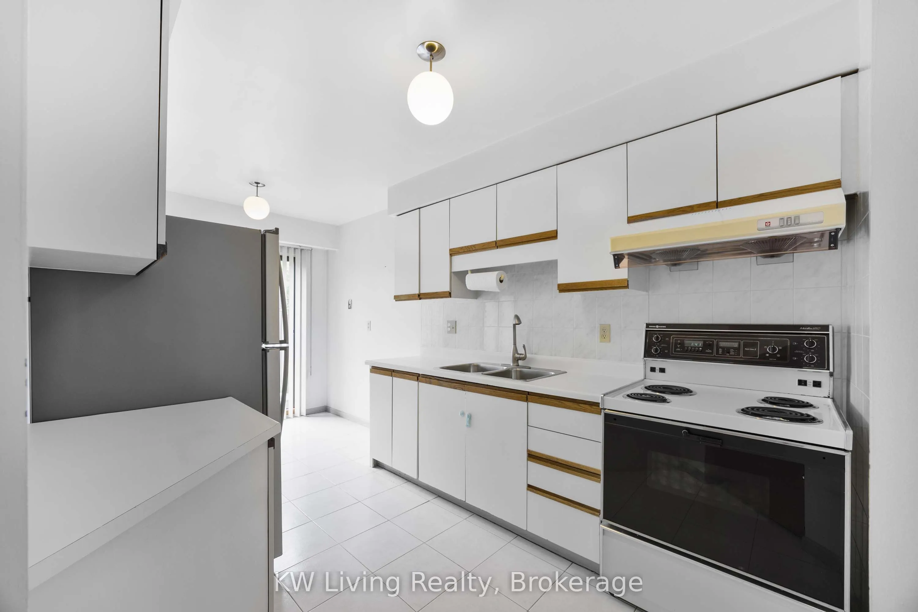 66 Placentia Boulevard