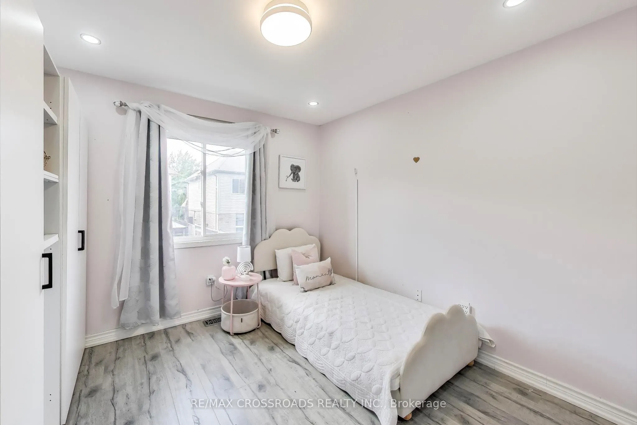 1104 Beneford Road