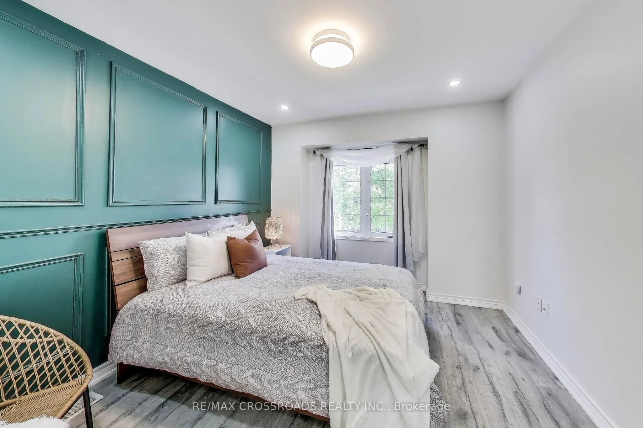 1104 Beneford Road