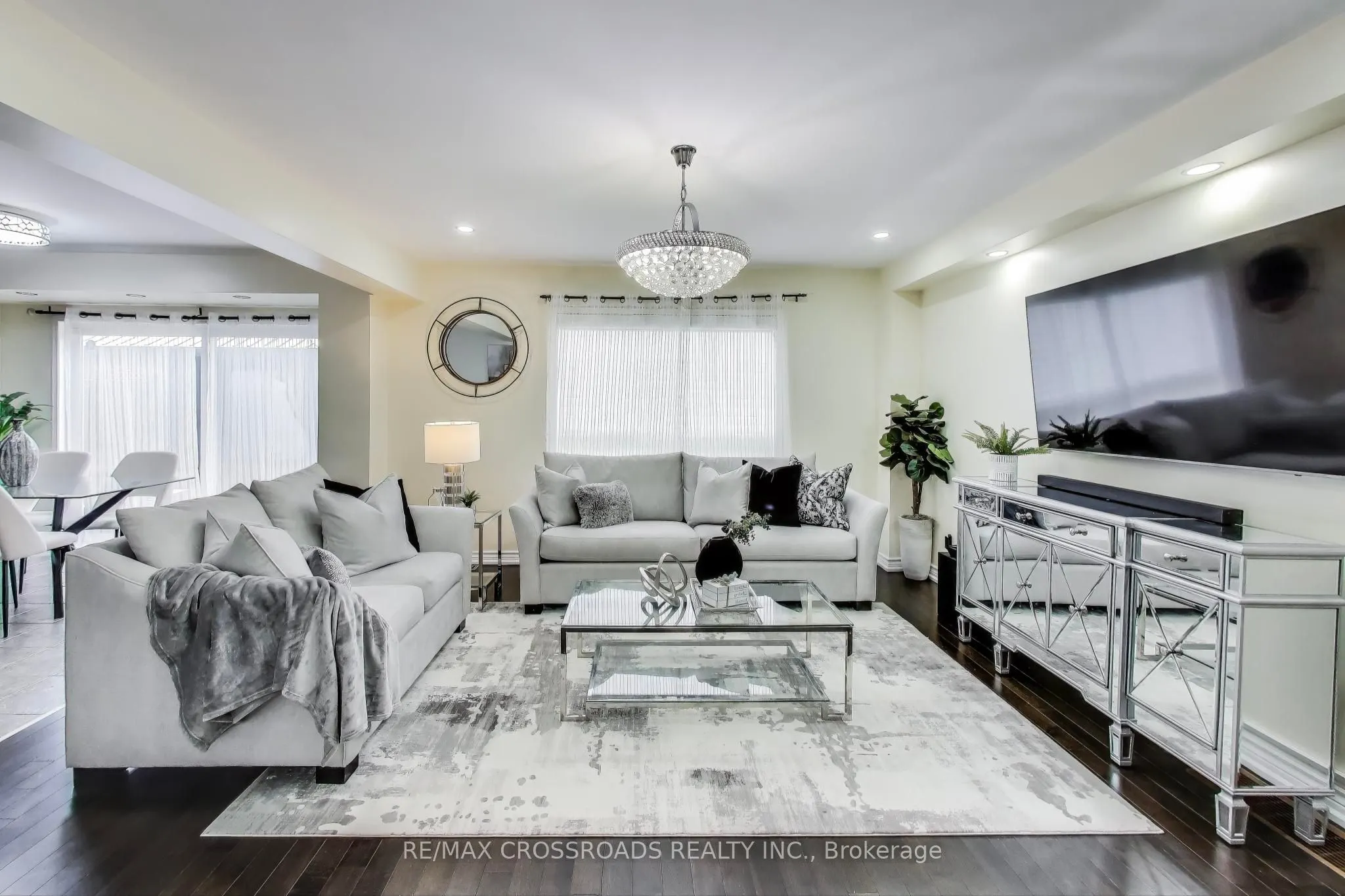 1104 Beneford Road