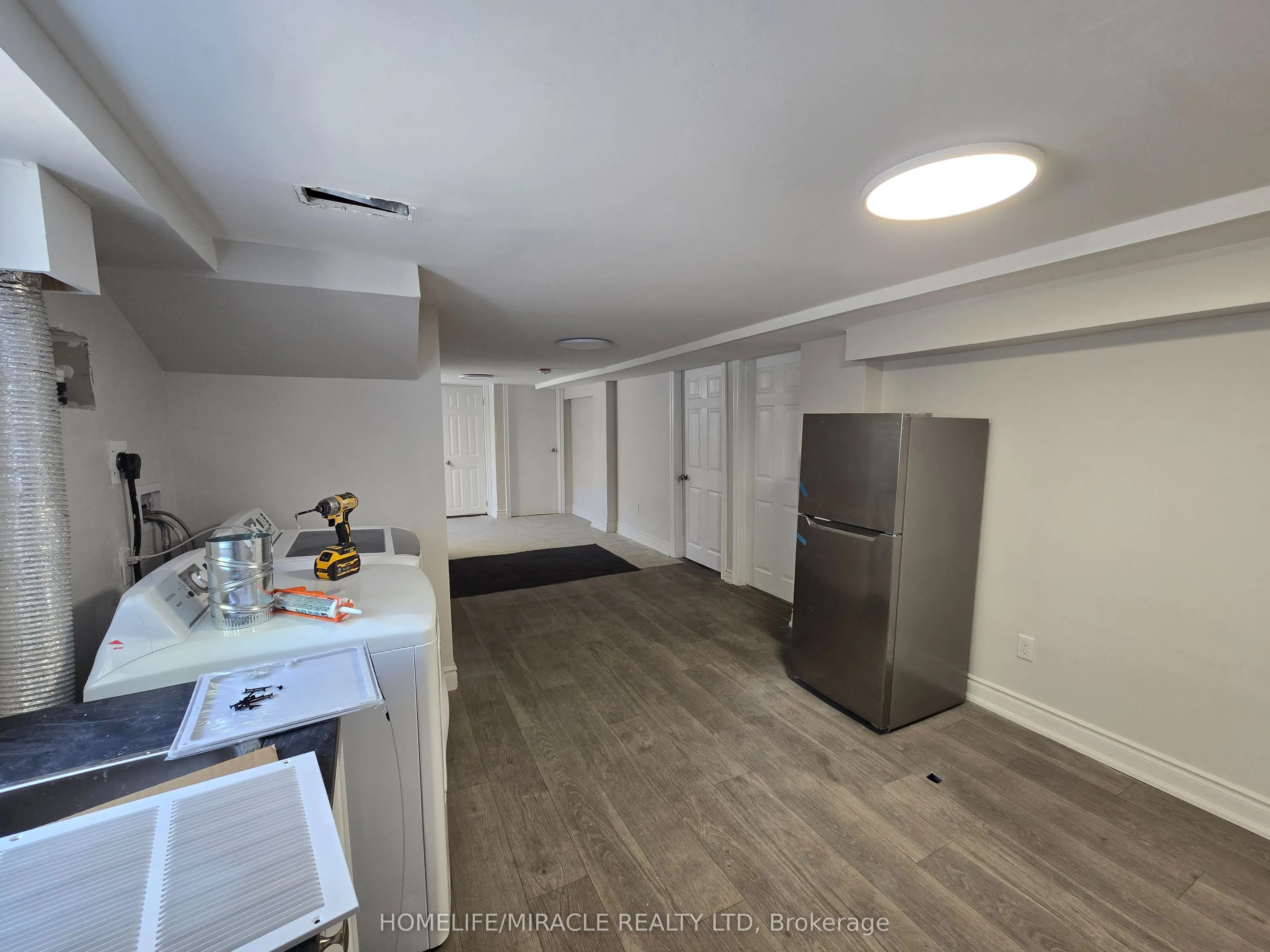 1281 King Street E, #Bsmt