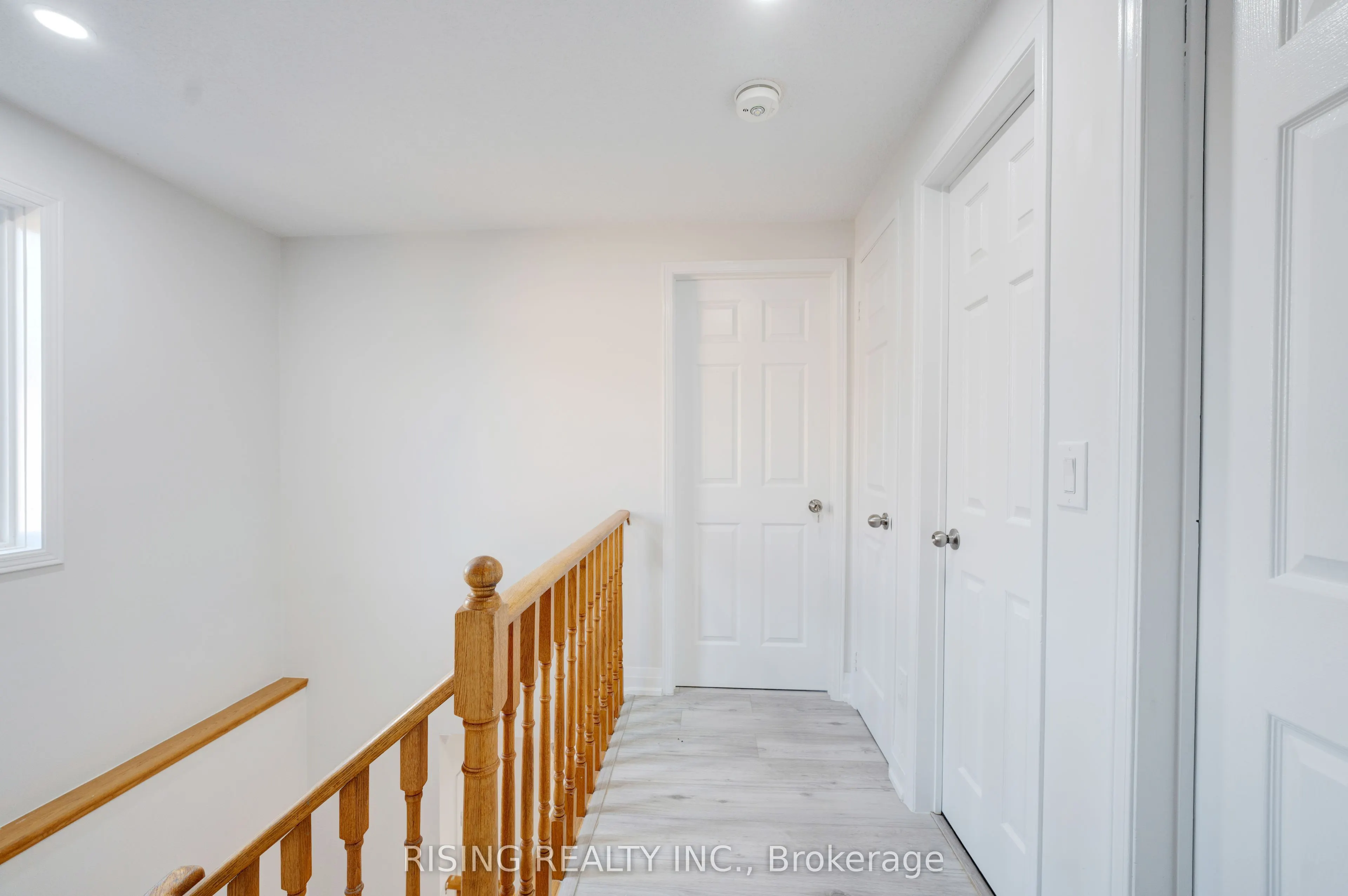 882 Renaissance Drive