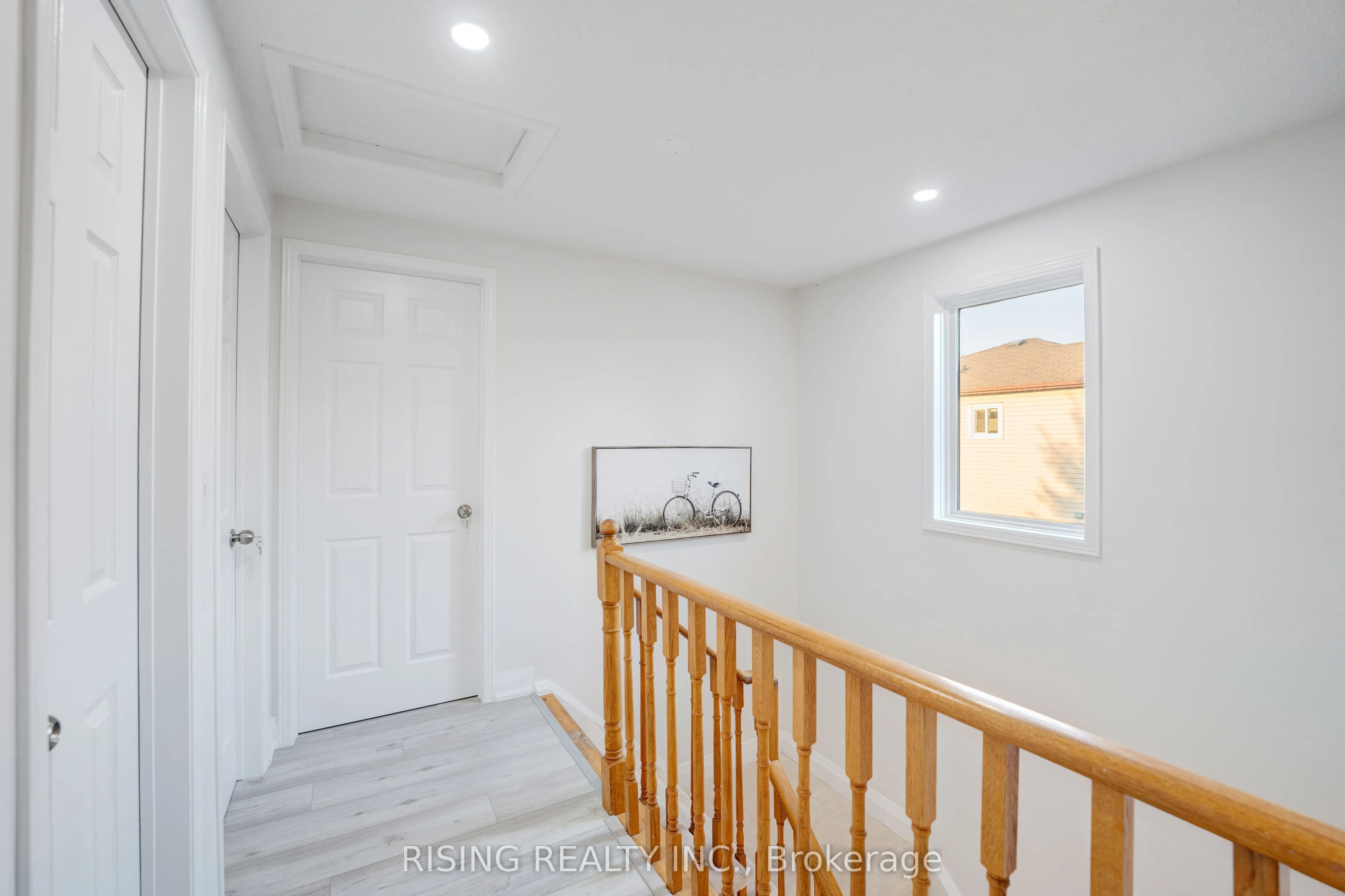 882 Renaissance Drive