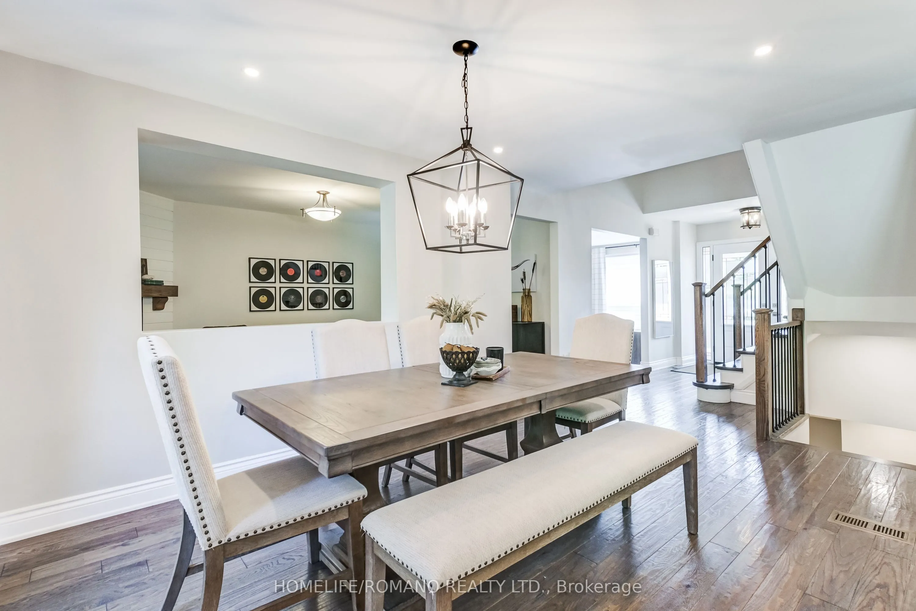 10 Glen Hill Drive