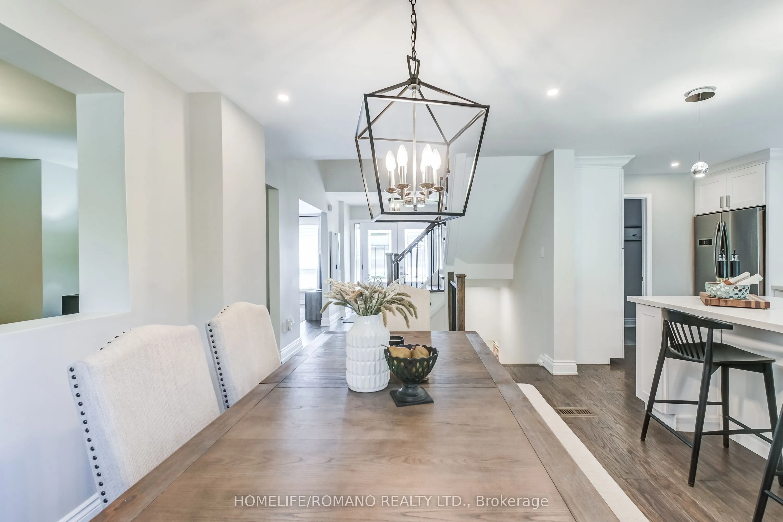 10 Glen Hill Drive
