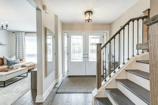 10 Glen Hill Drive