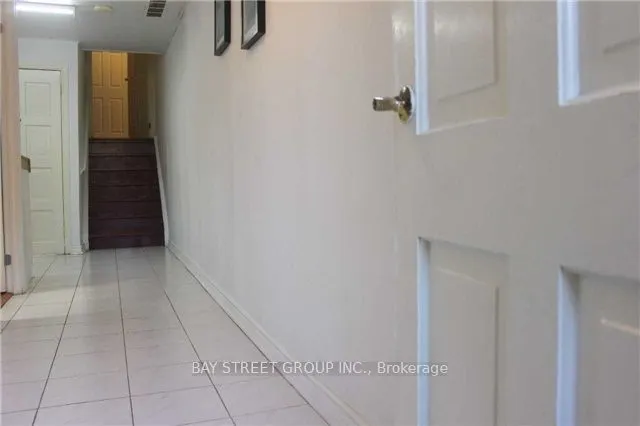106 Haven Hill Square, #Upper