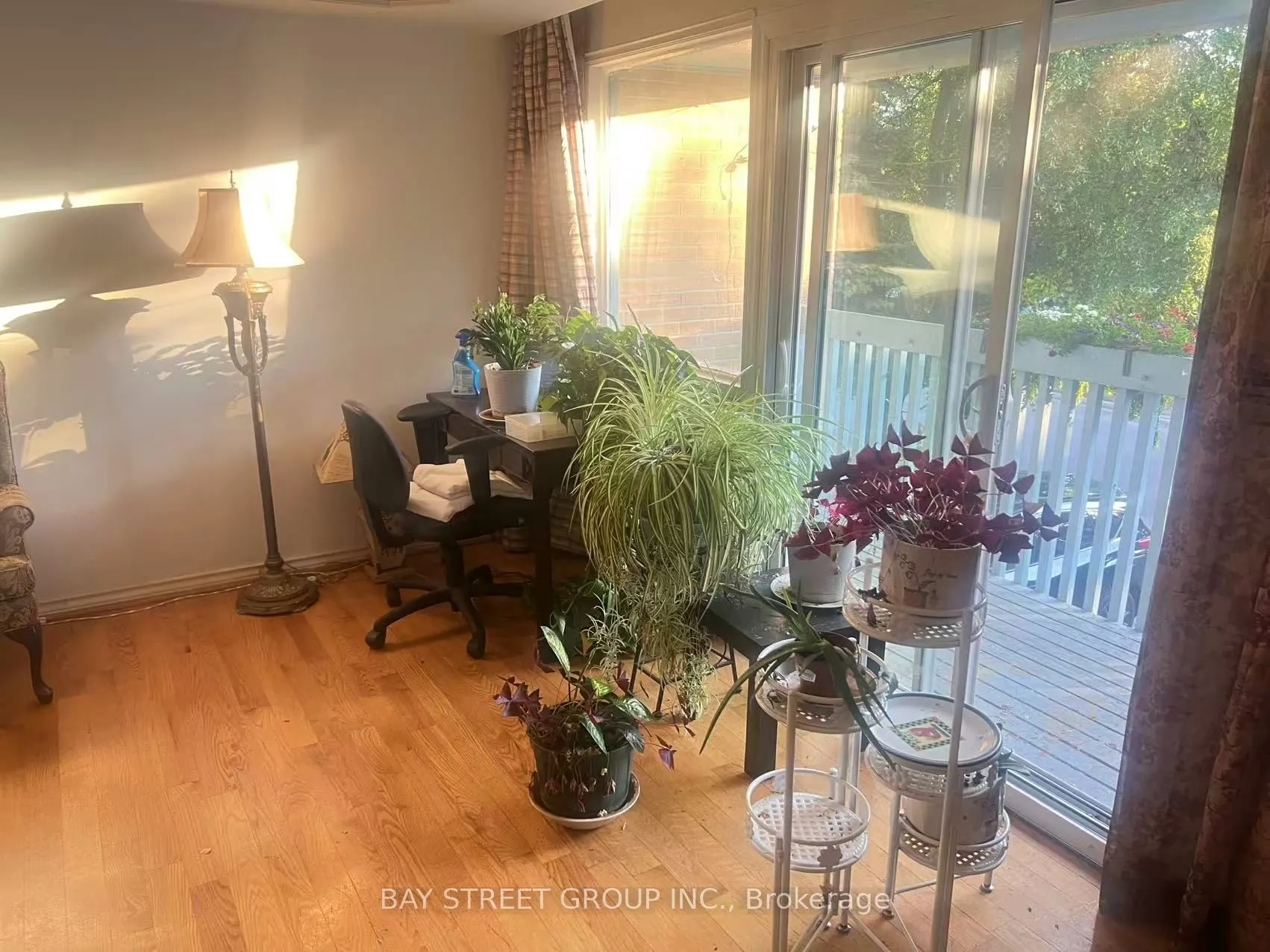 106 Haven Hill Square, #Upper