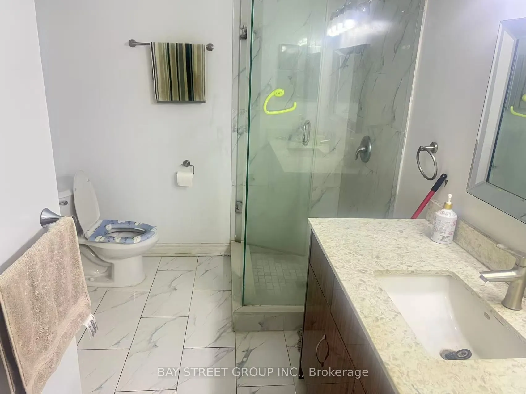 106 Haven Hill Square, #Upper