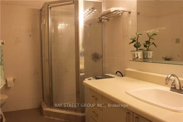106 Haven Hill Square, #Upper