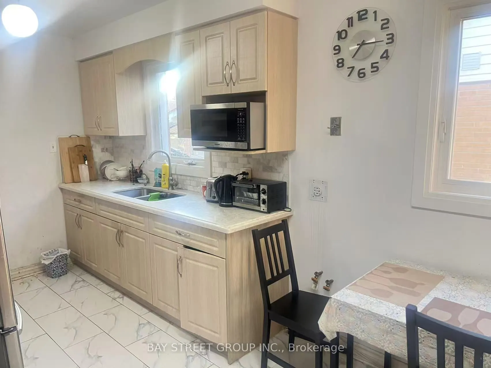 106 Haven Hill Square, #Upper