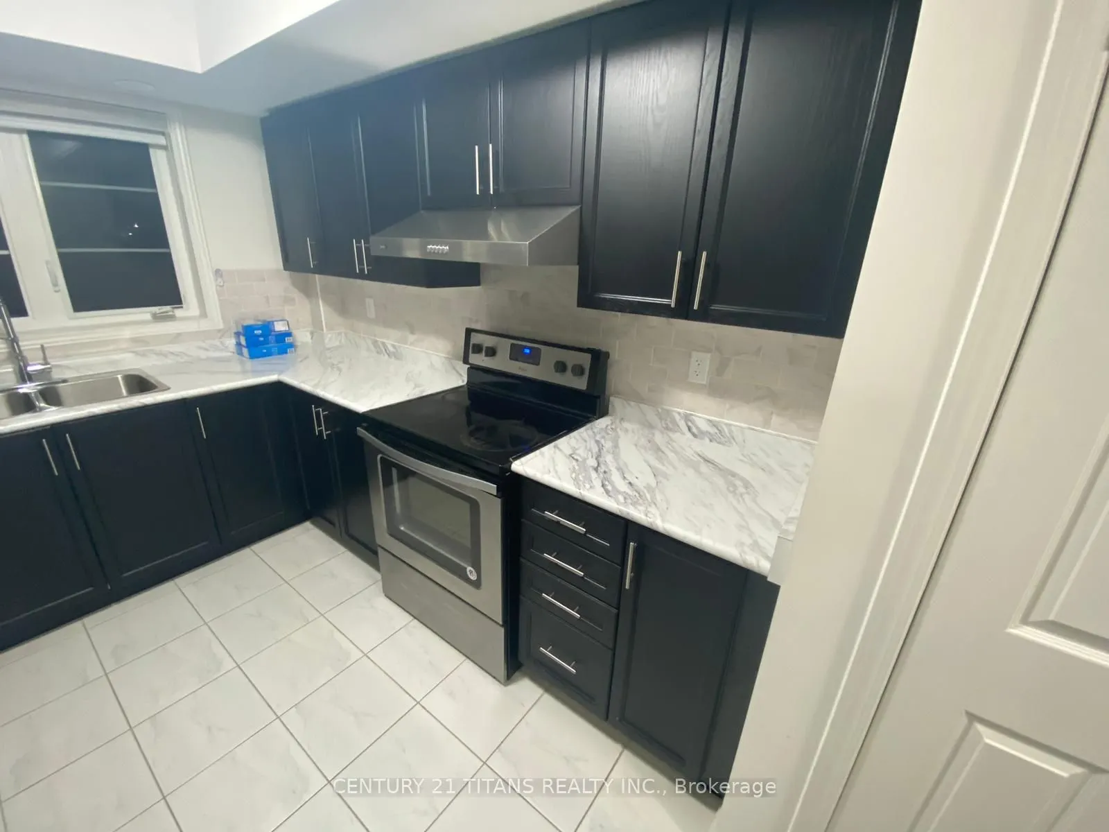 2390 Chevron Prince Path, #357