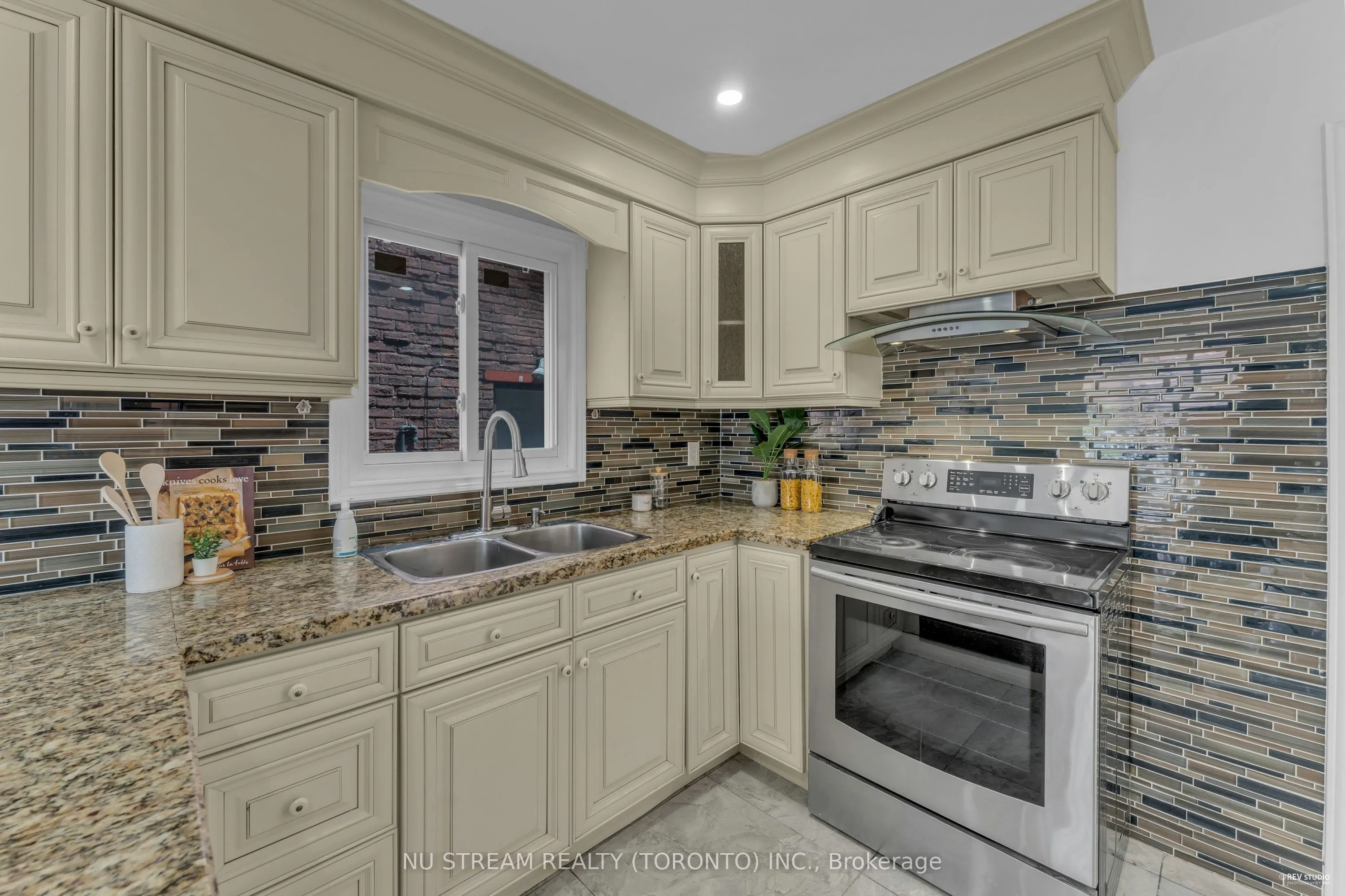 26 Silbury Drive