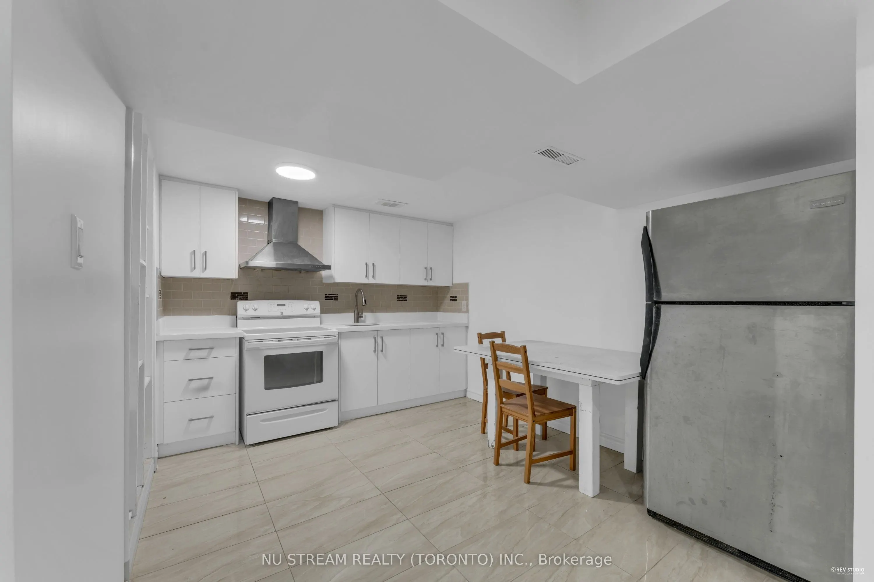 26 Silbury Drive
