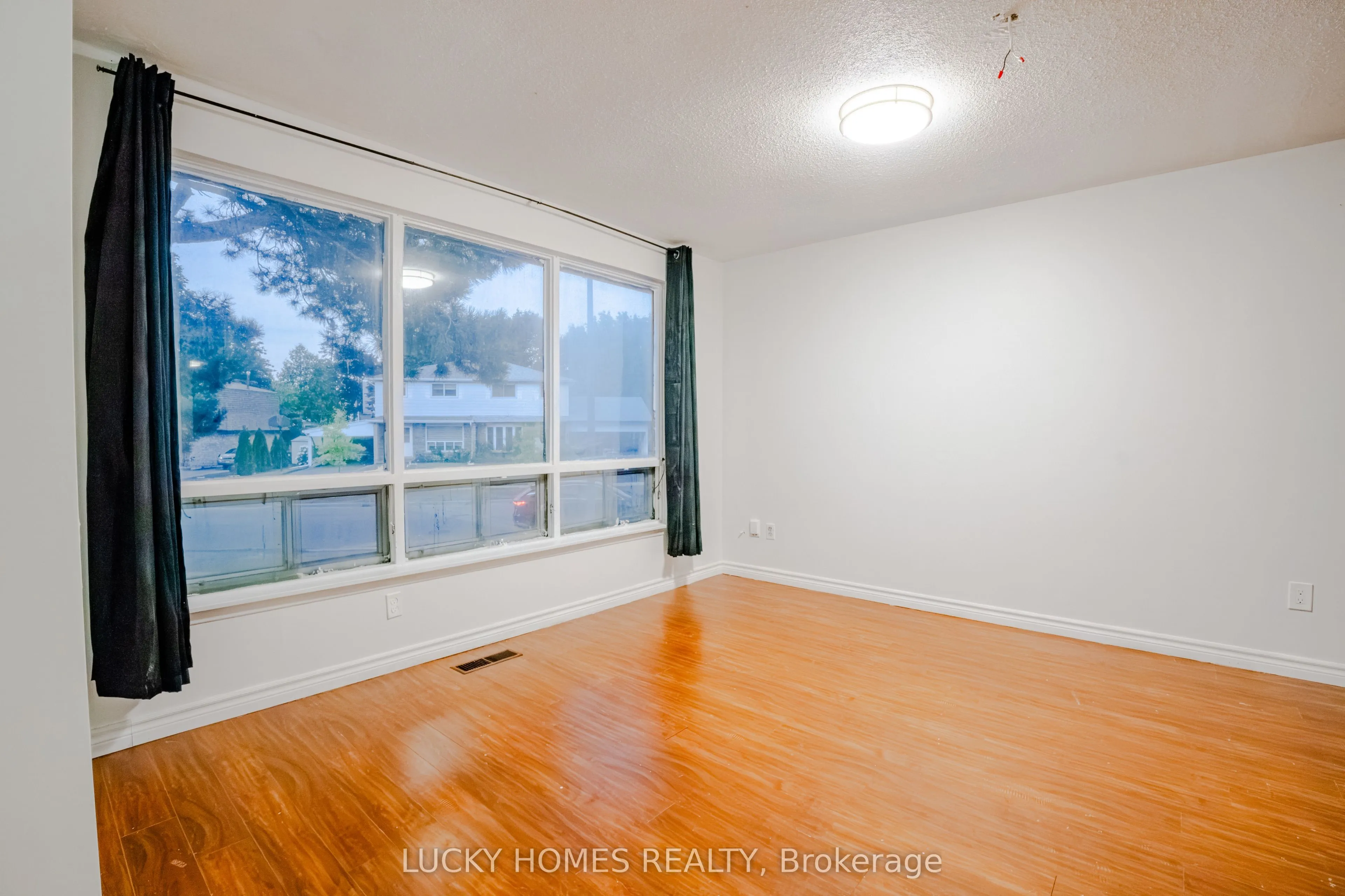 43 Berner Trail, #Main level