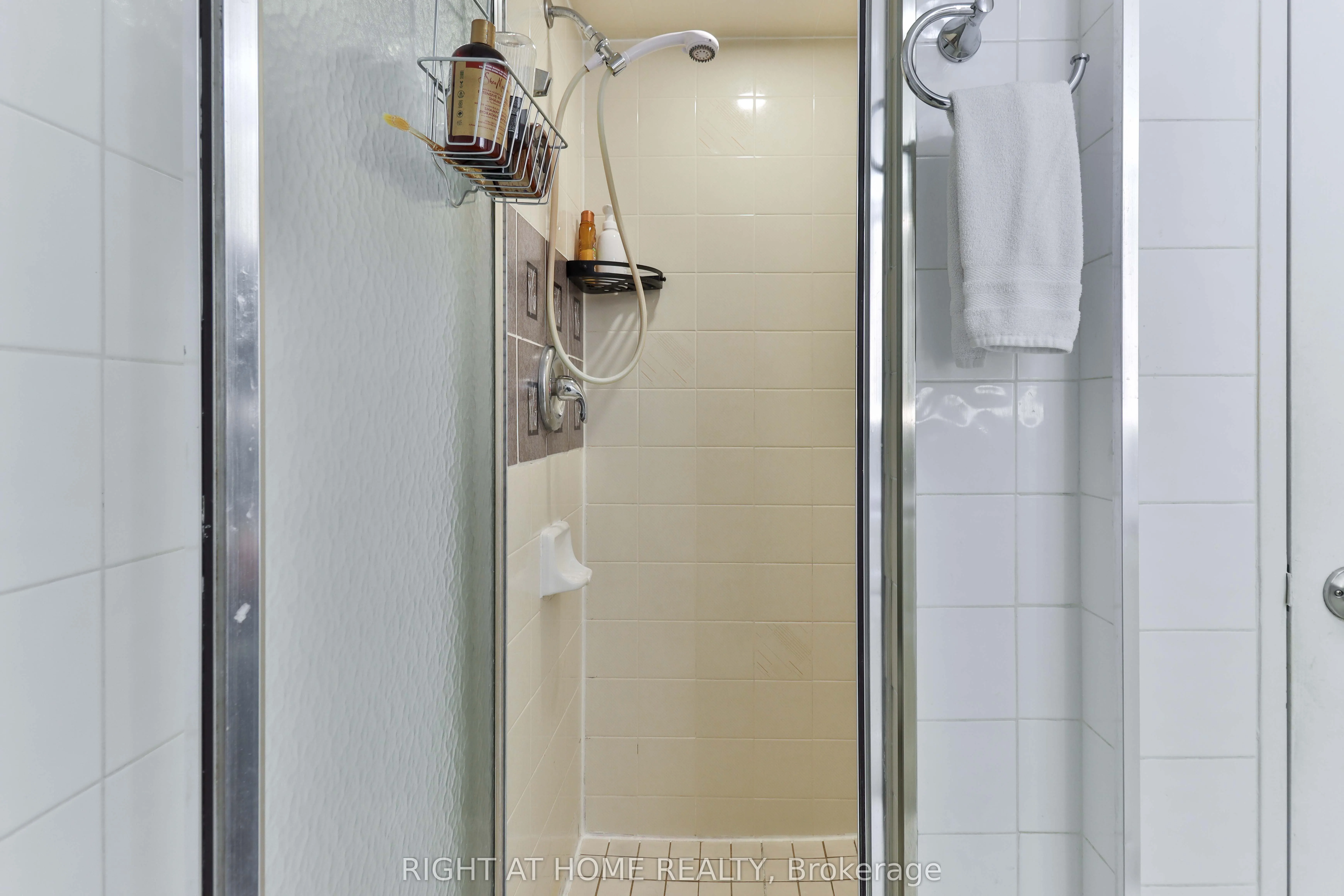 410 Mclevin Avenue, #1