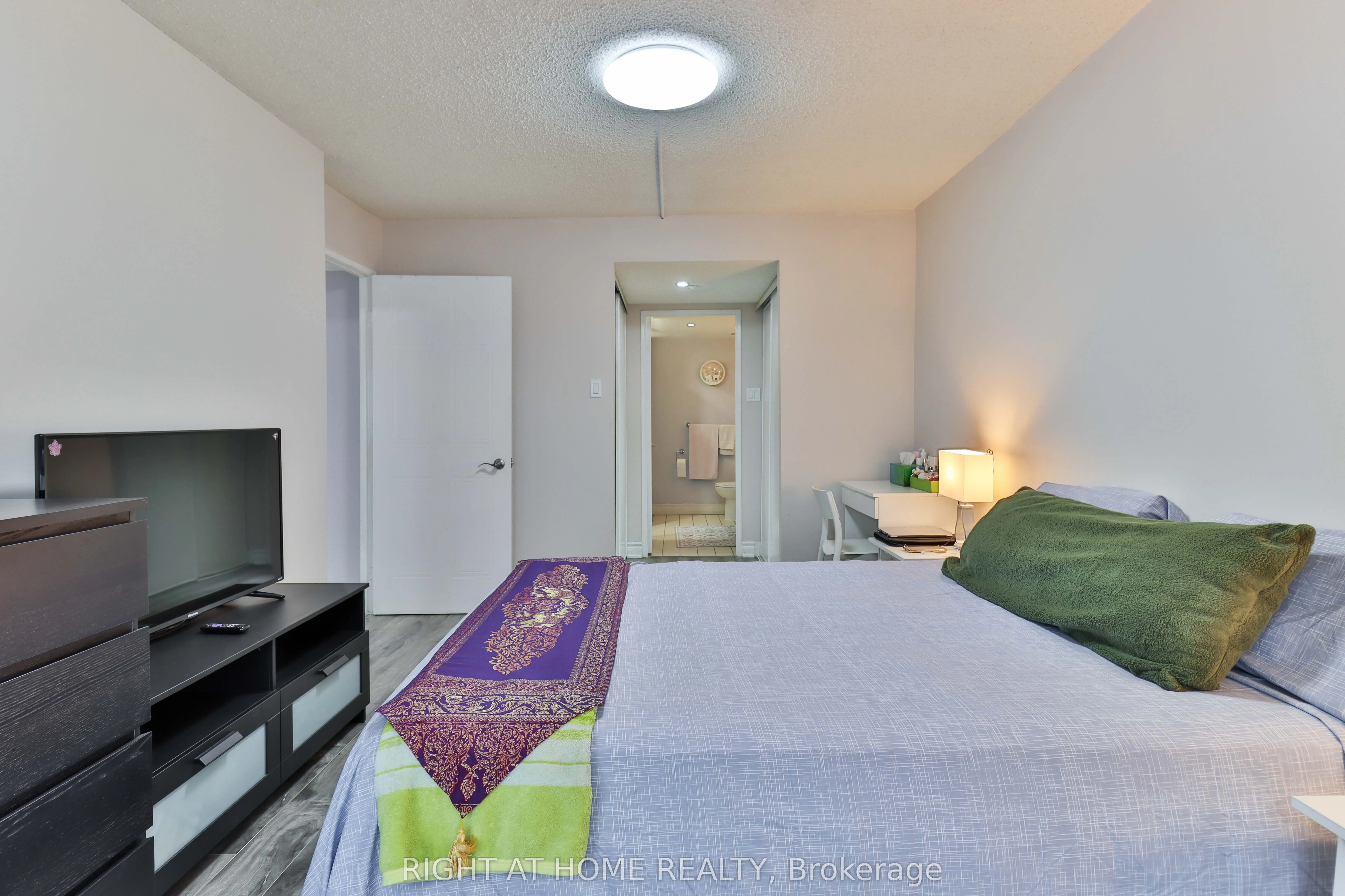 410 Mclevin Avenue, #1