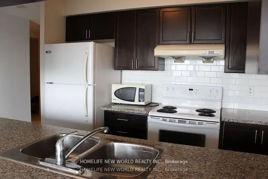 60 TOWN CENTRE Court, #1707