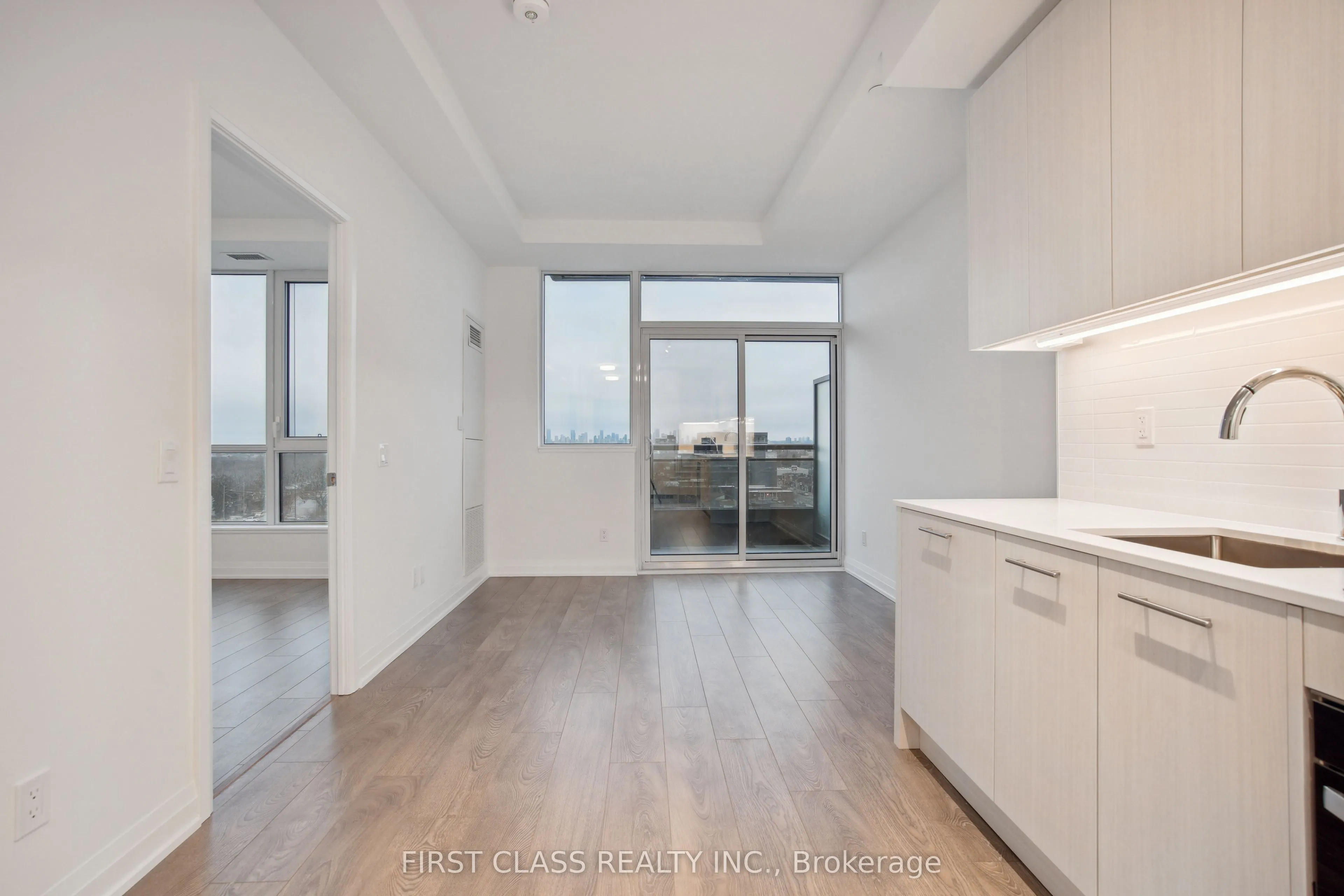 286 Main Street, #917