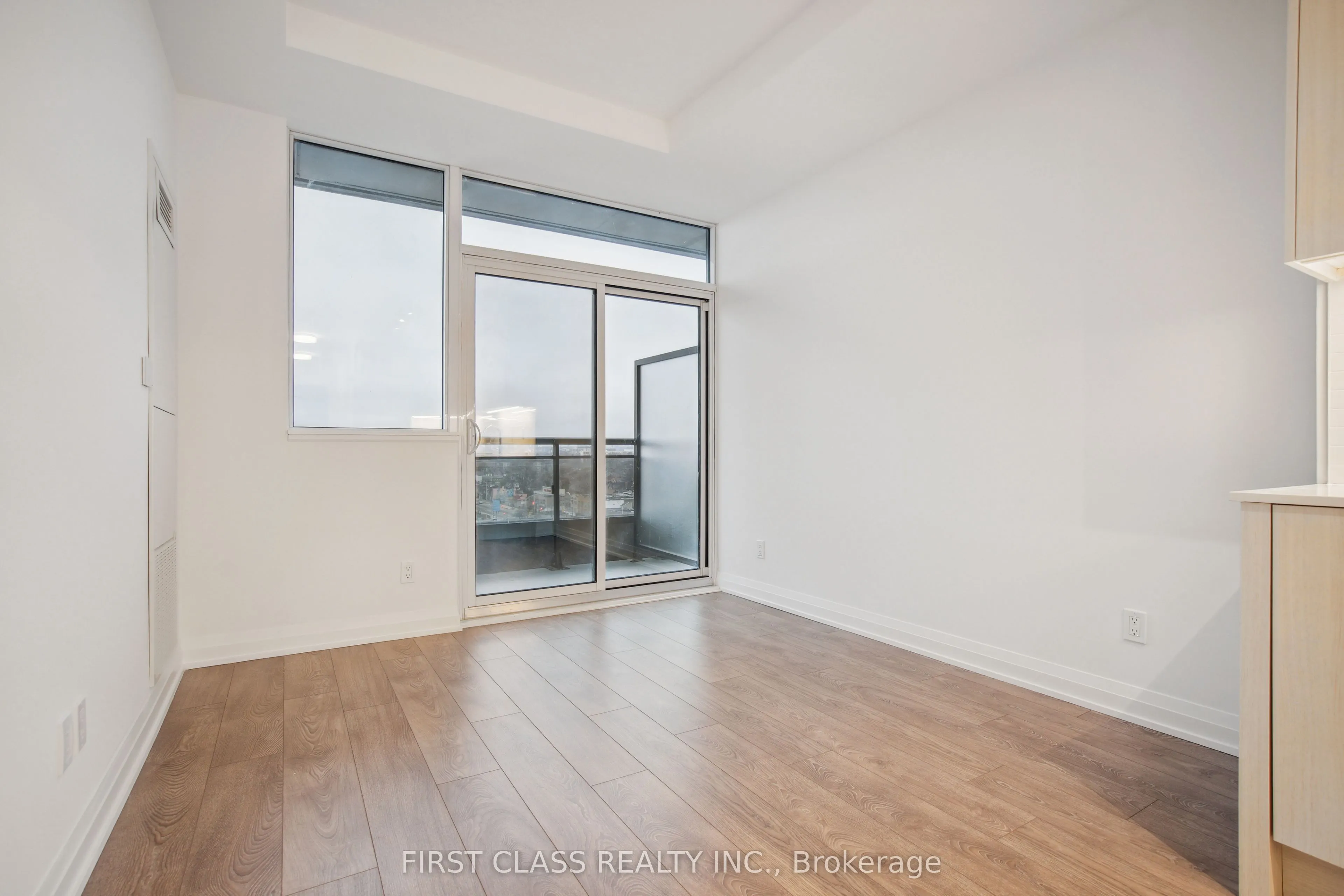 286 Main Street, #917