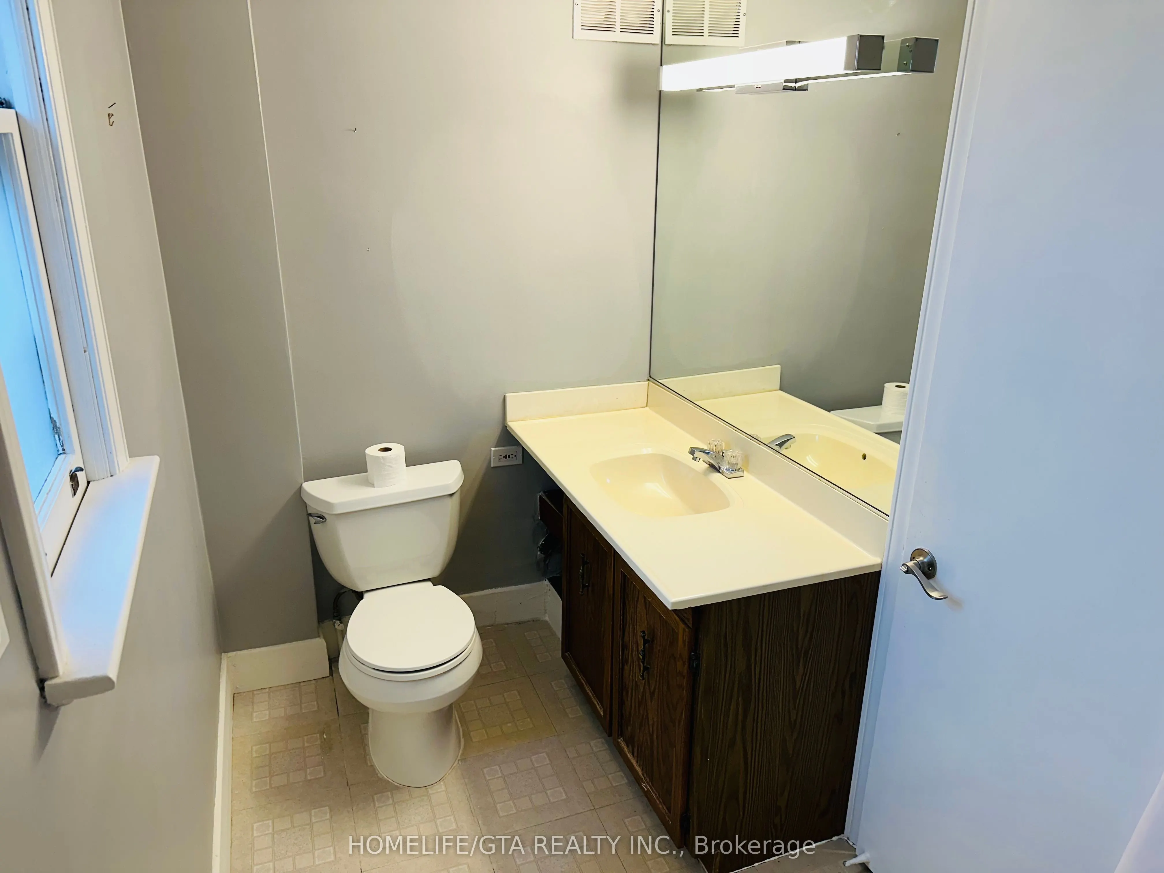 173 Warren Avenue, #Upper Level