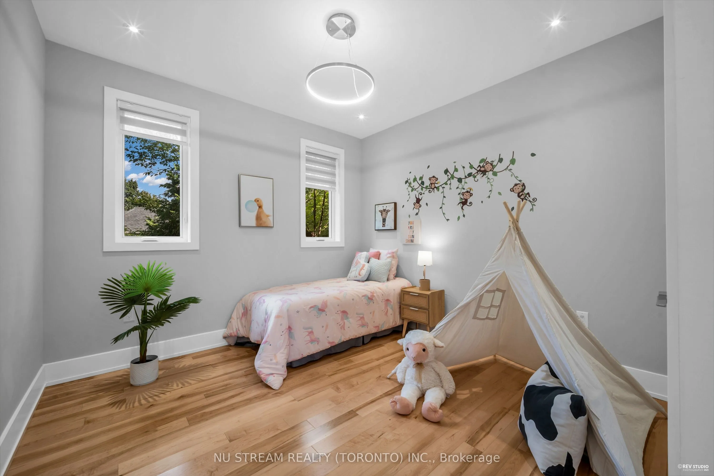 4 Westbourne Avenue