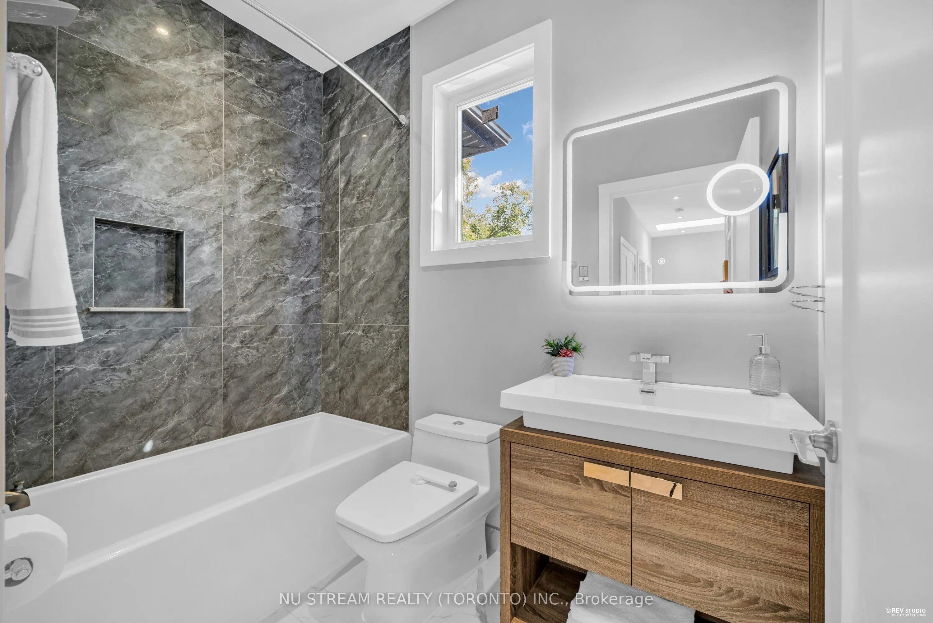 4 Westbourne Avenue