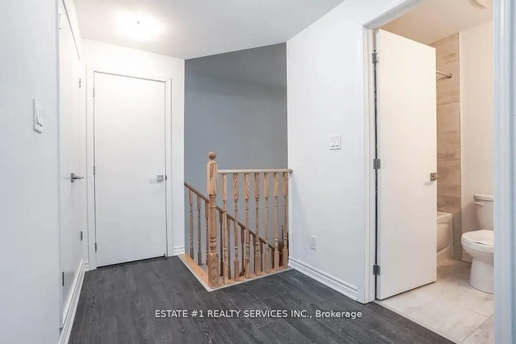 7 Falaise Road, #A