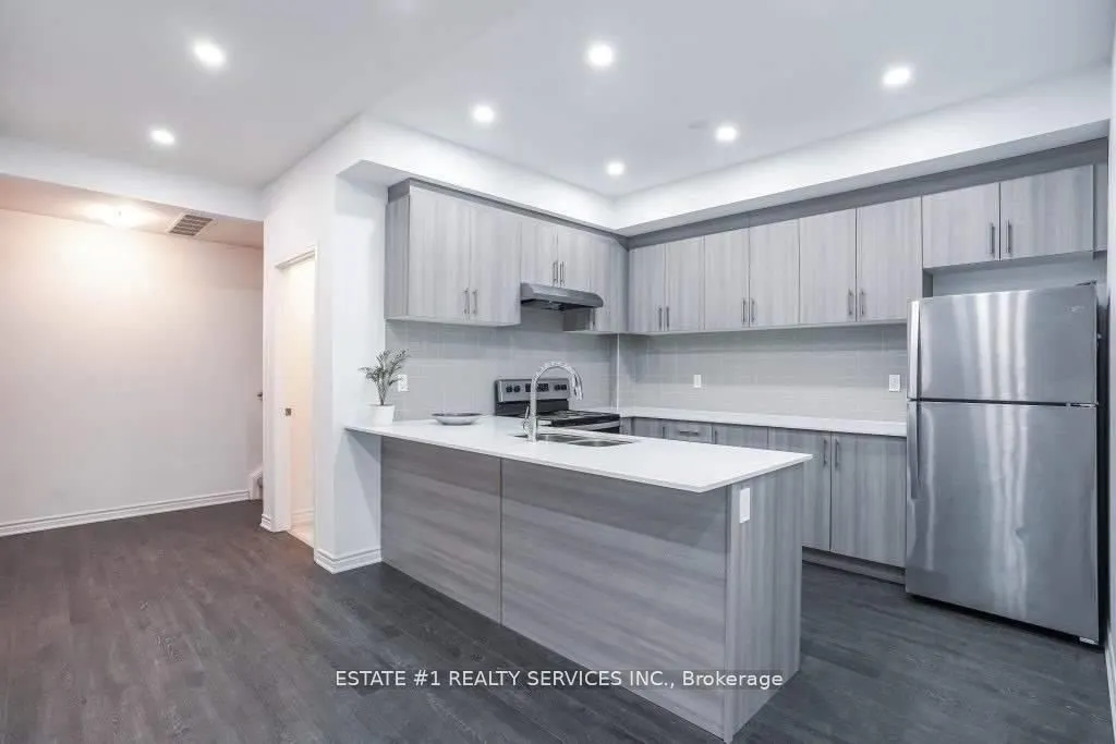 7 Falaise Road, #A