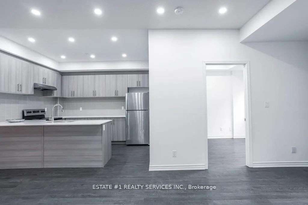 7 Falaise Road, #A