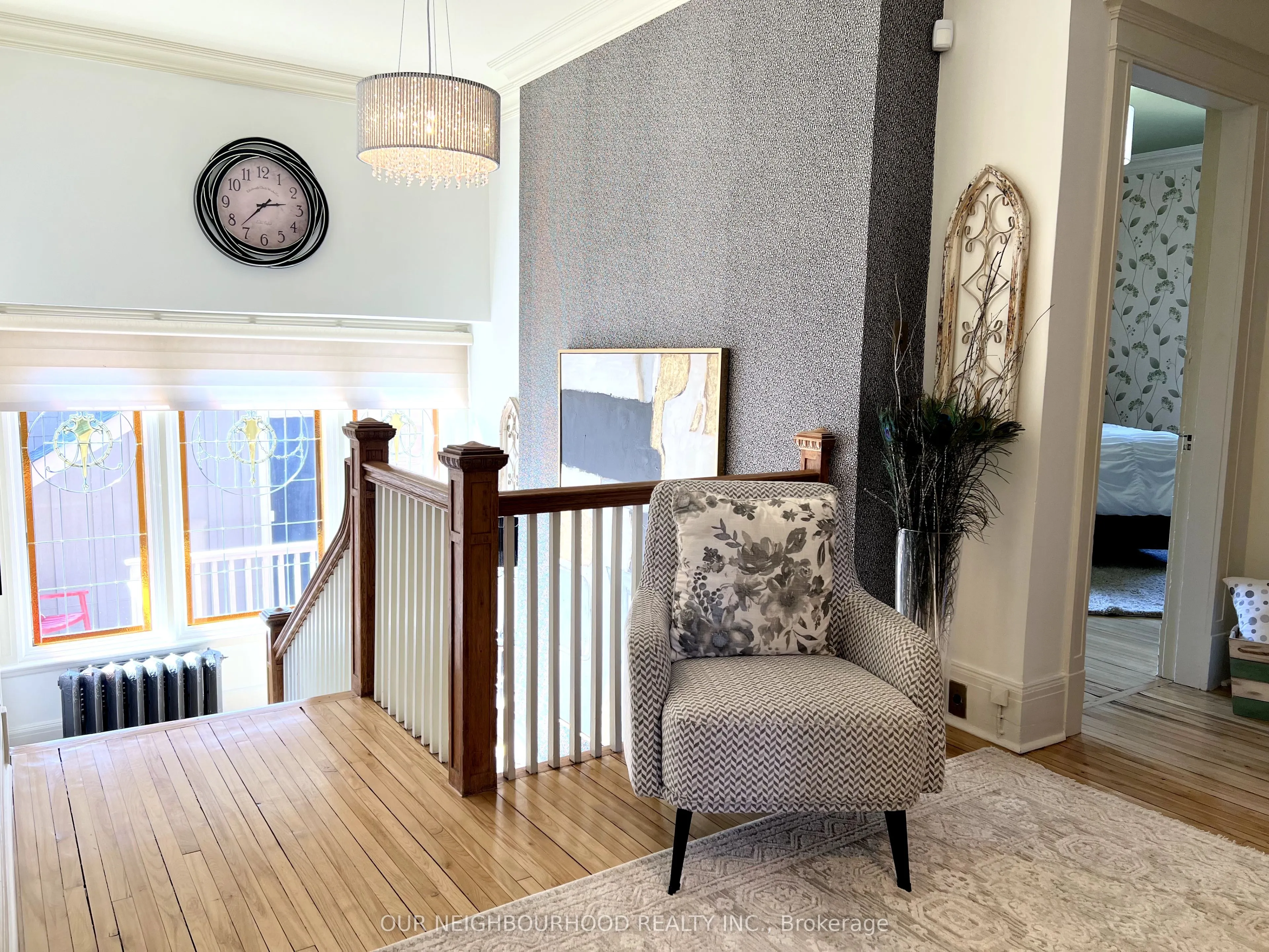 305 Trent Street W