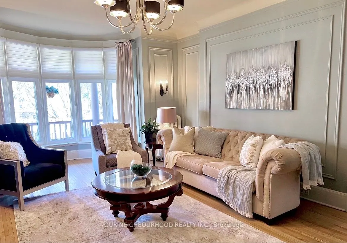 305 Trent Street W