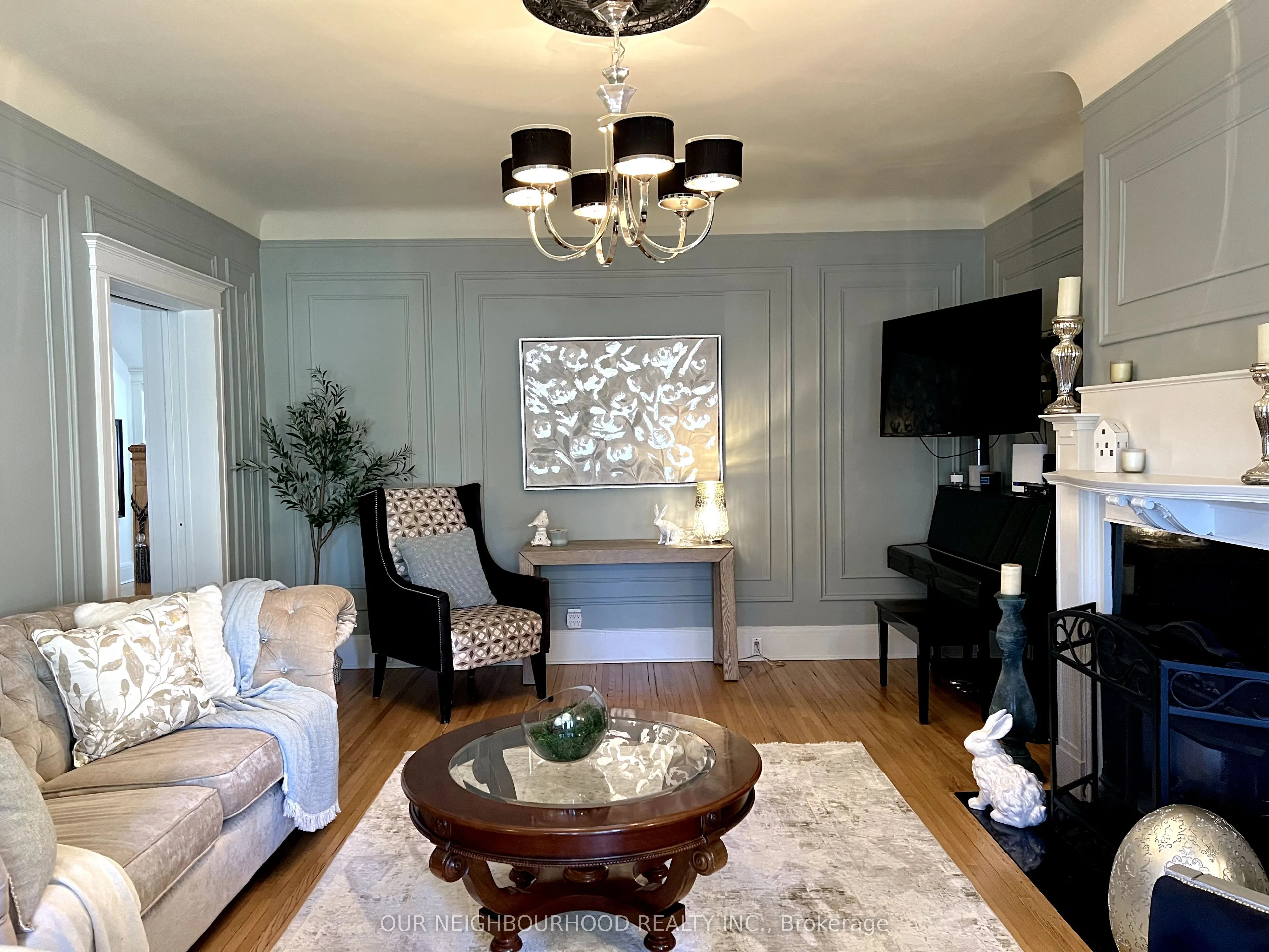 305 Trent Street W