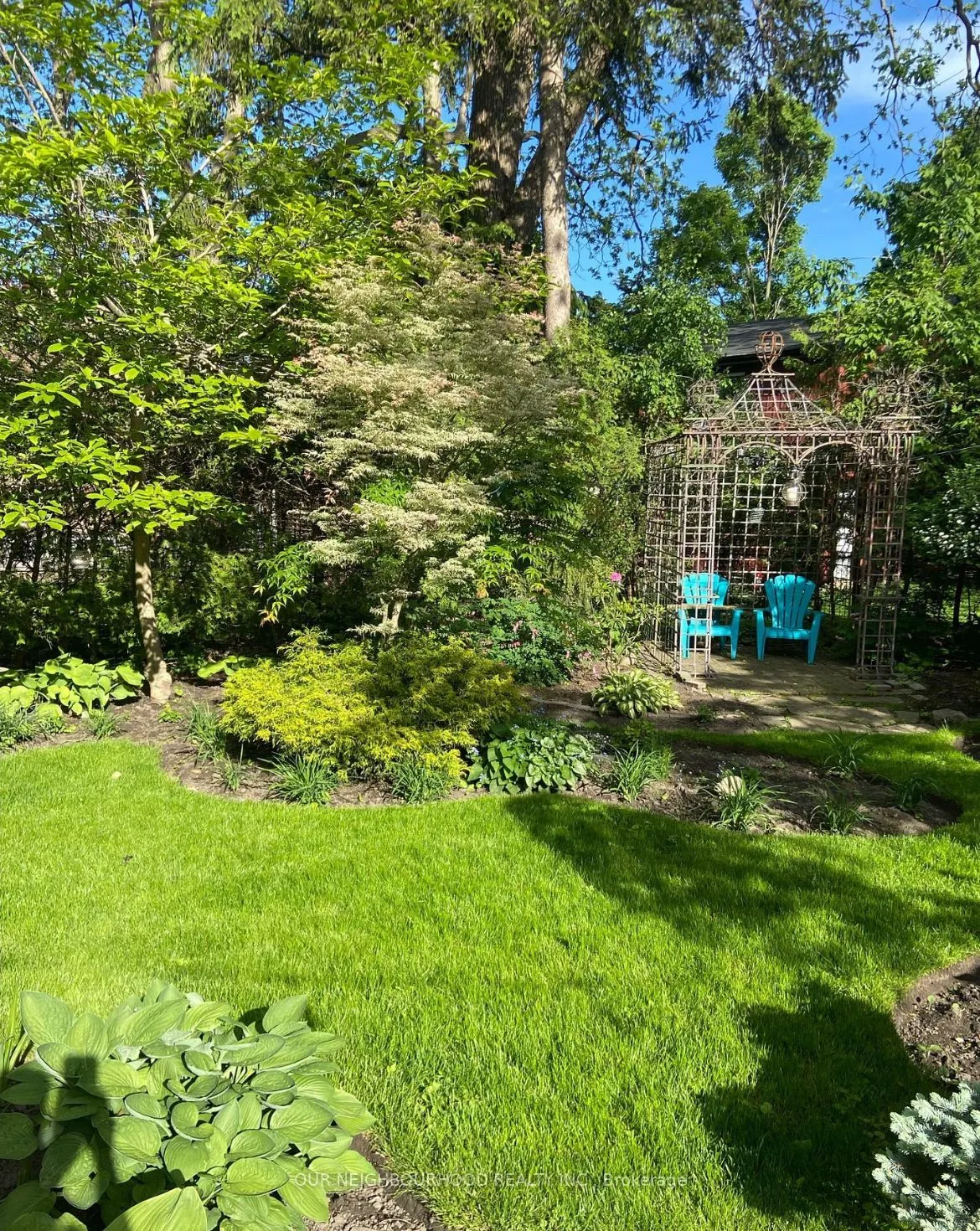 305 Trent Street W