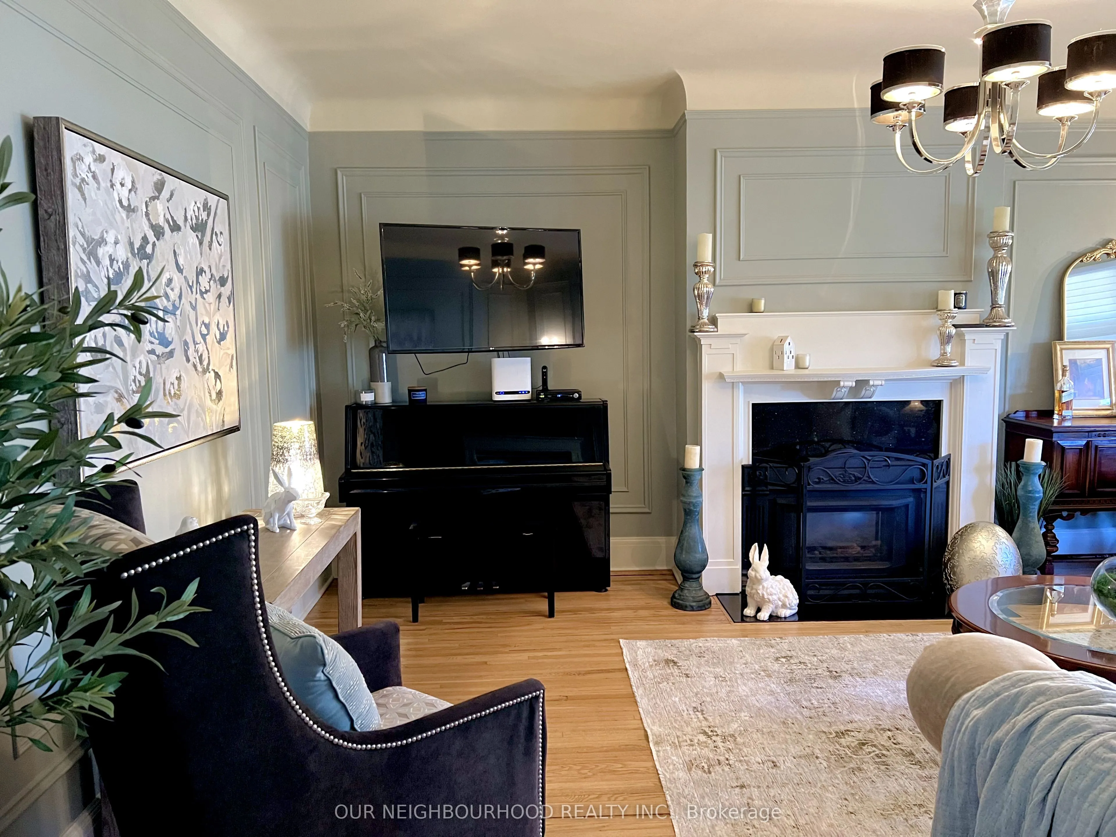 305 Trent Street W