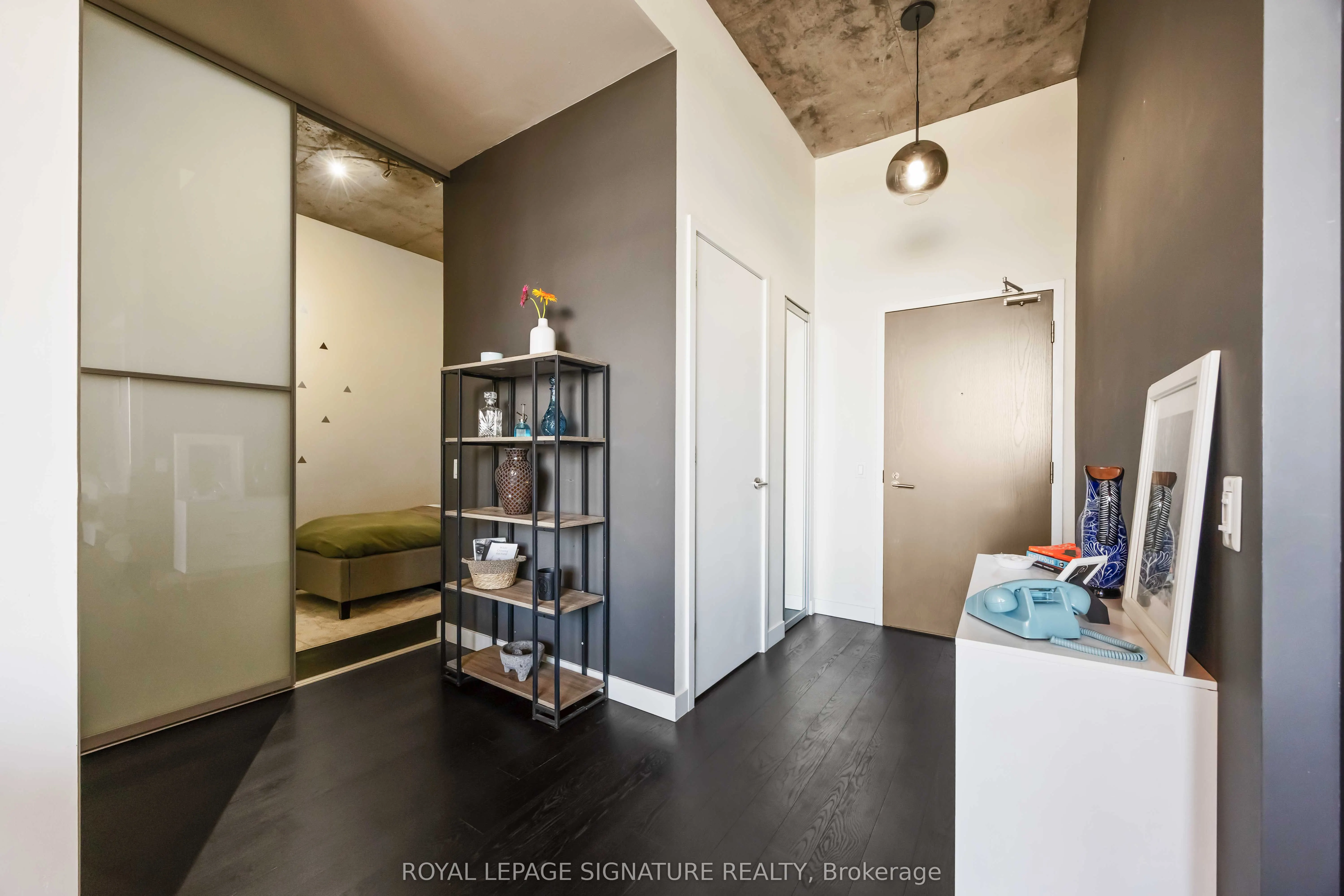 90 Broadview Avenue, #913