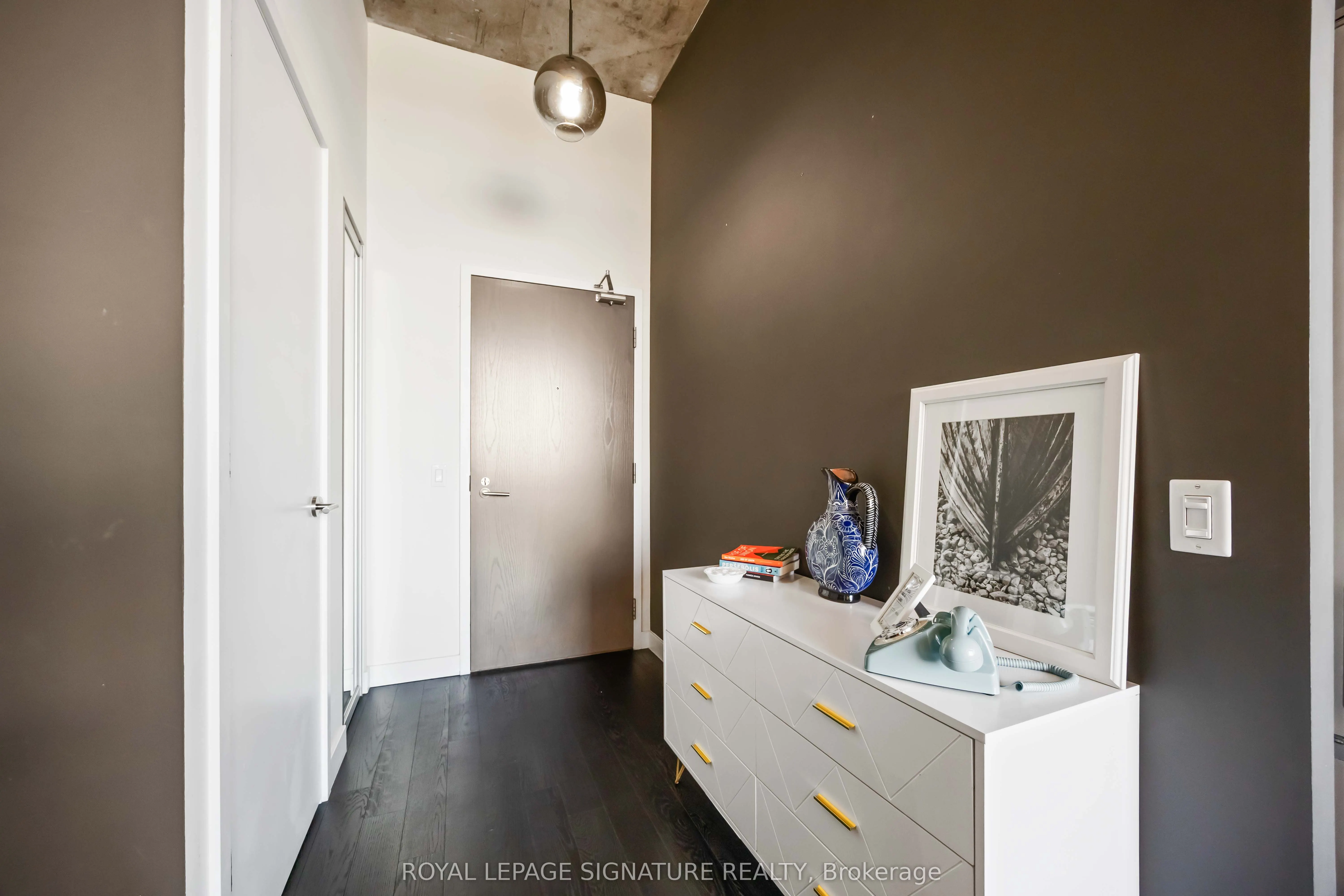 90 Broadview Avenue, #913