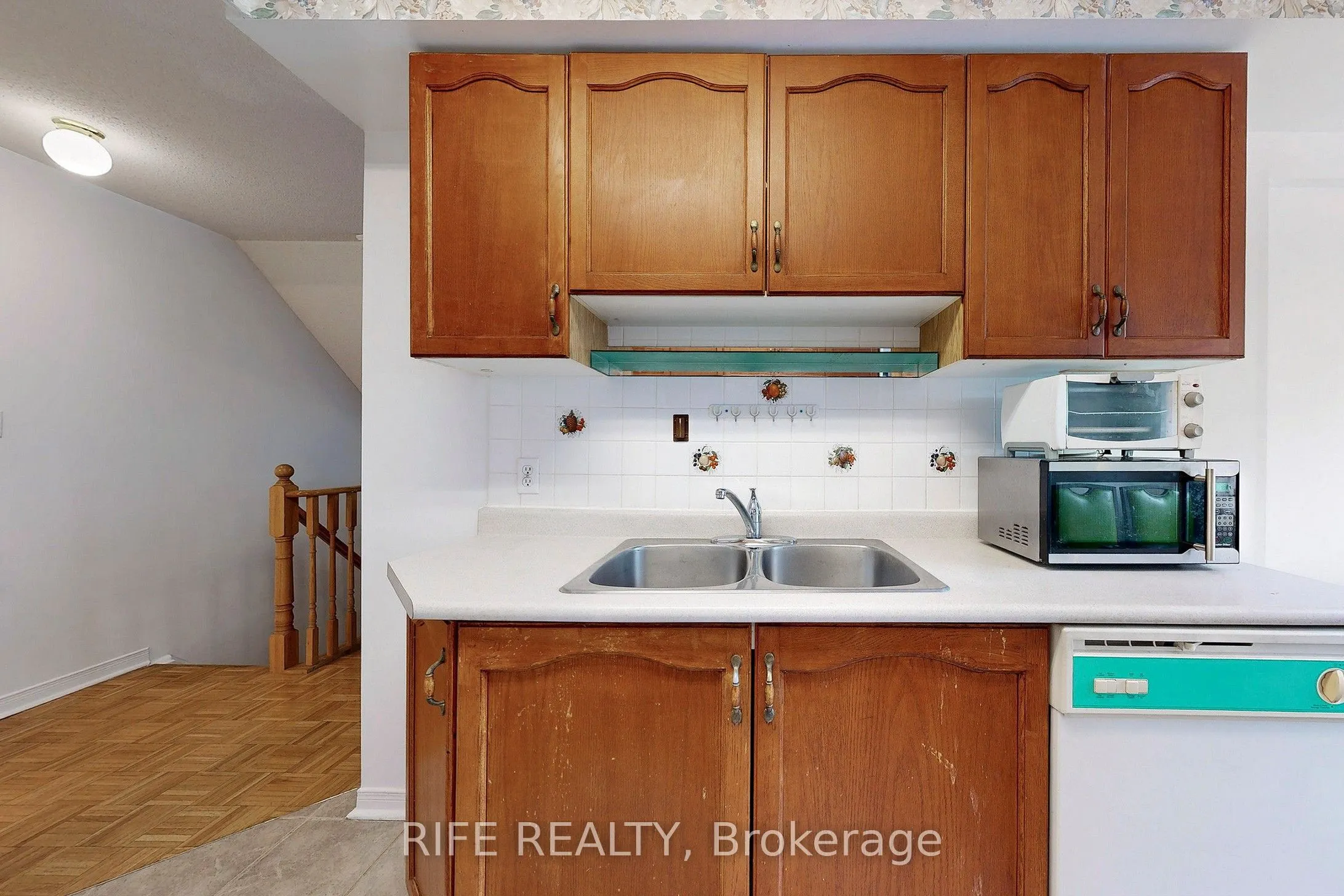 28 Rosebank Drive, #703