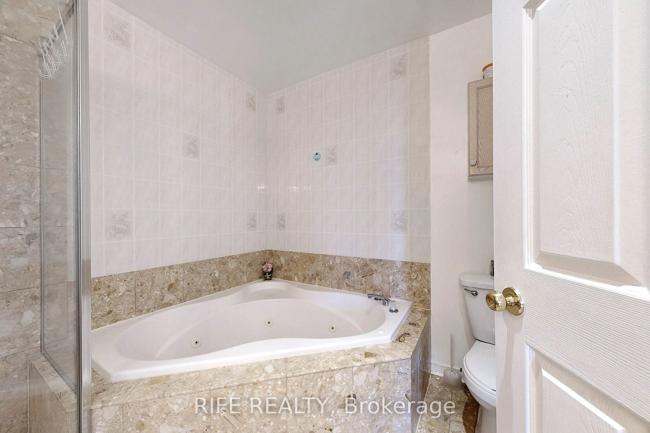 28 Rosebank Drive, #703