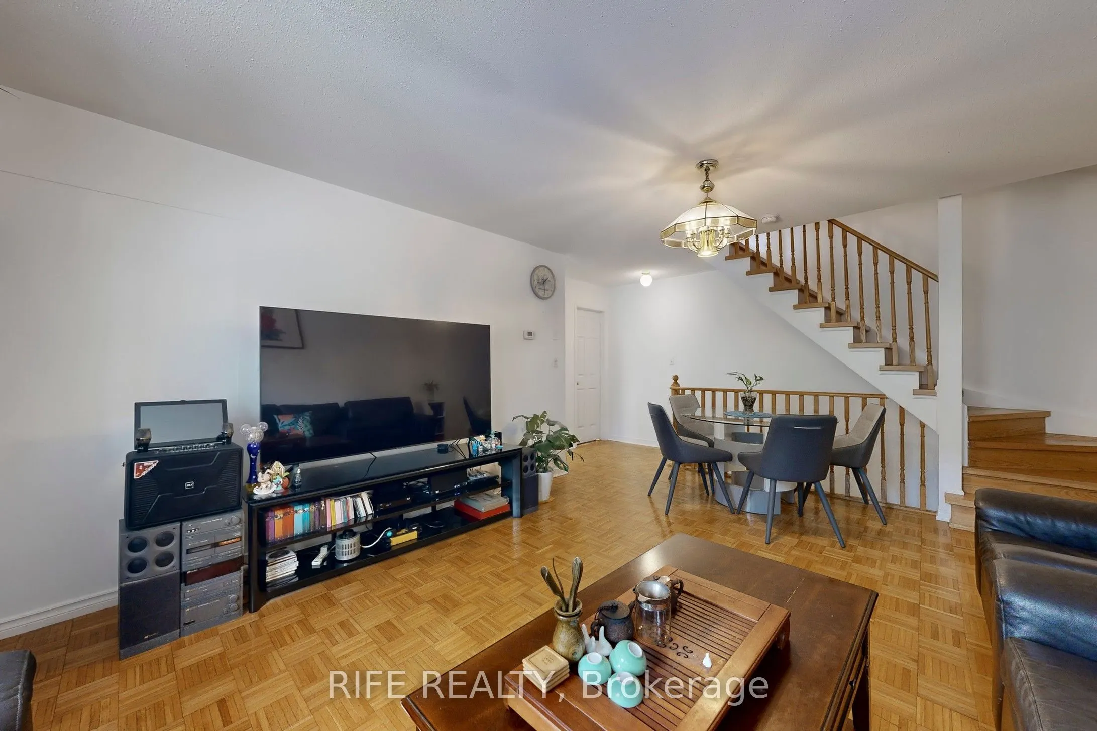 28 Rosebank Drive, #703