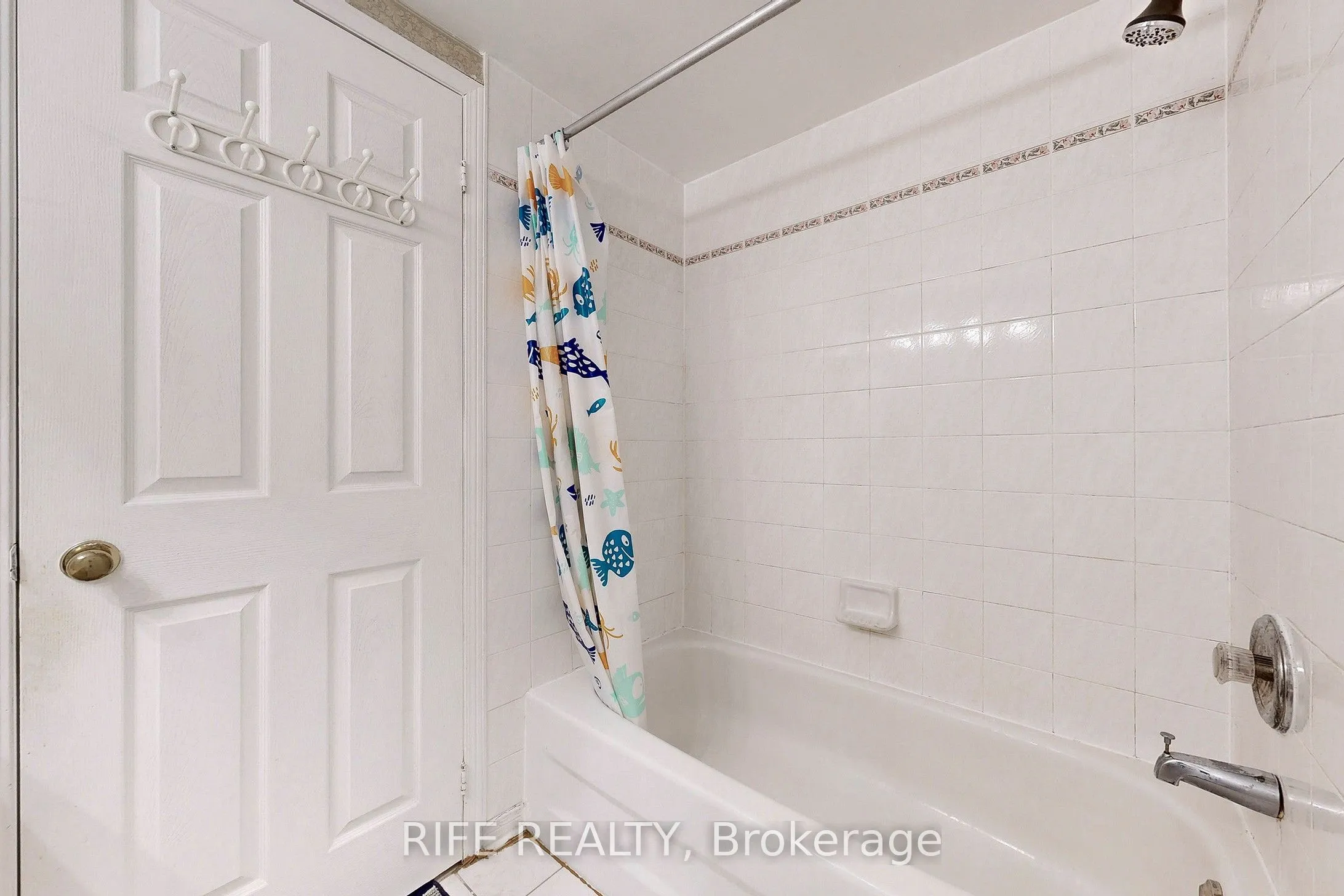 28 Rosebank Drive, #703