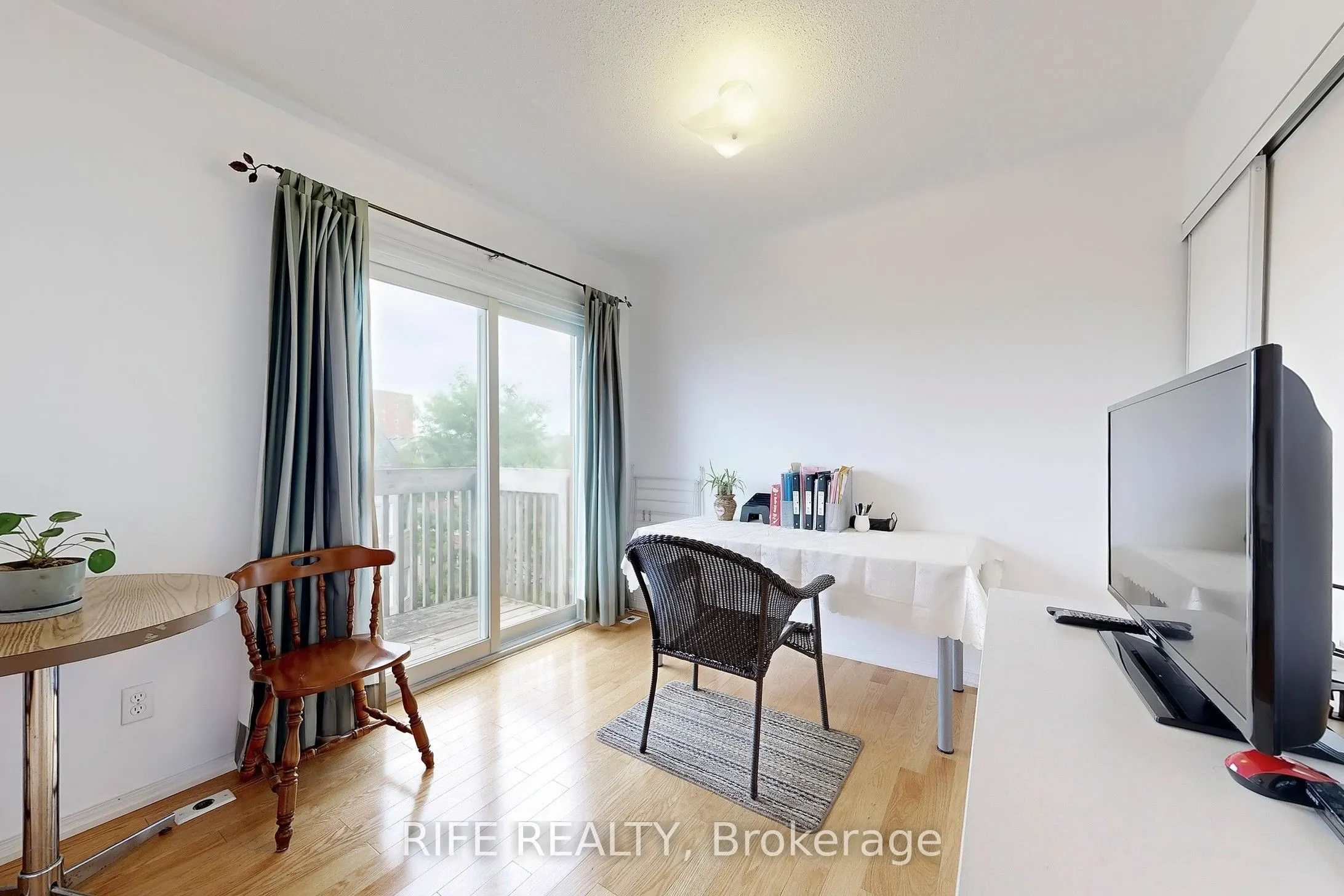 28 Rosebank Drive, #703