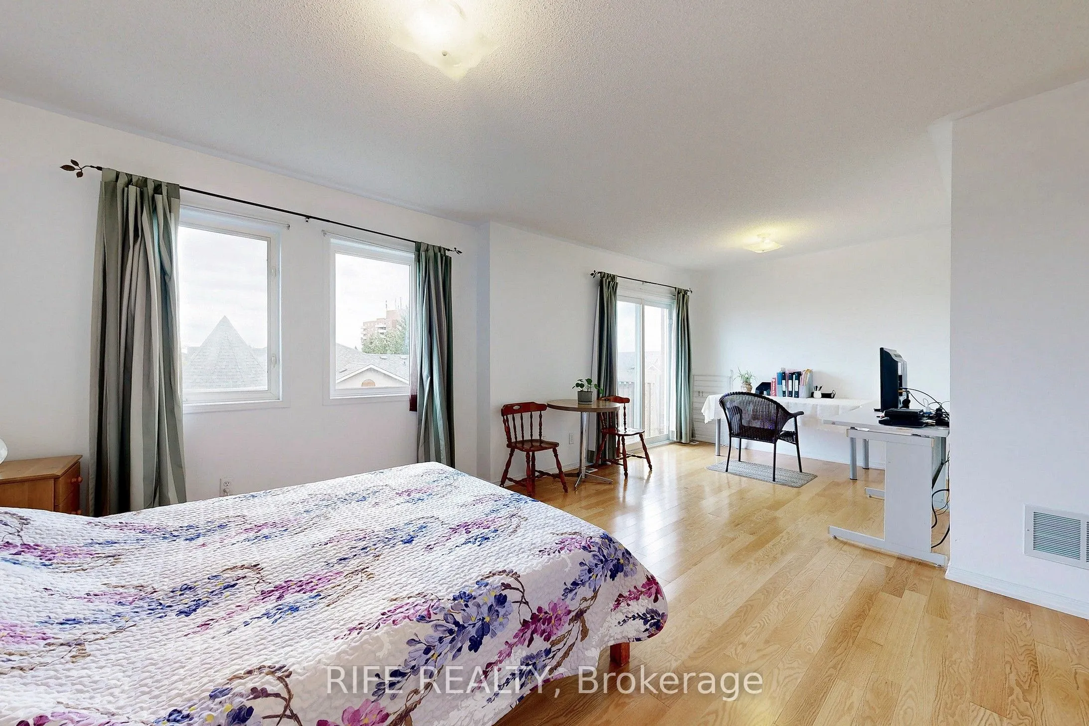 28 Rosebank Drive, #703