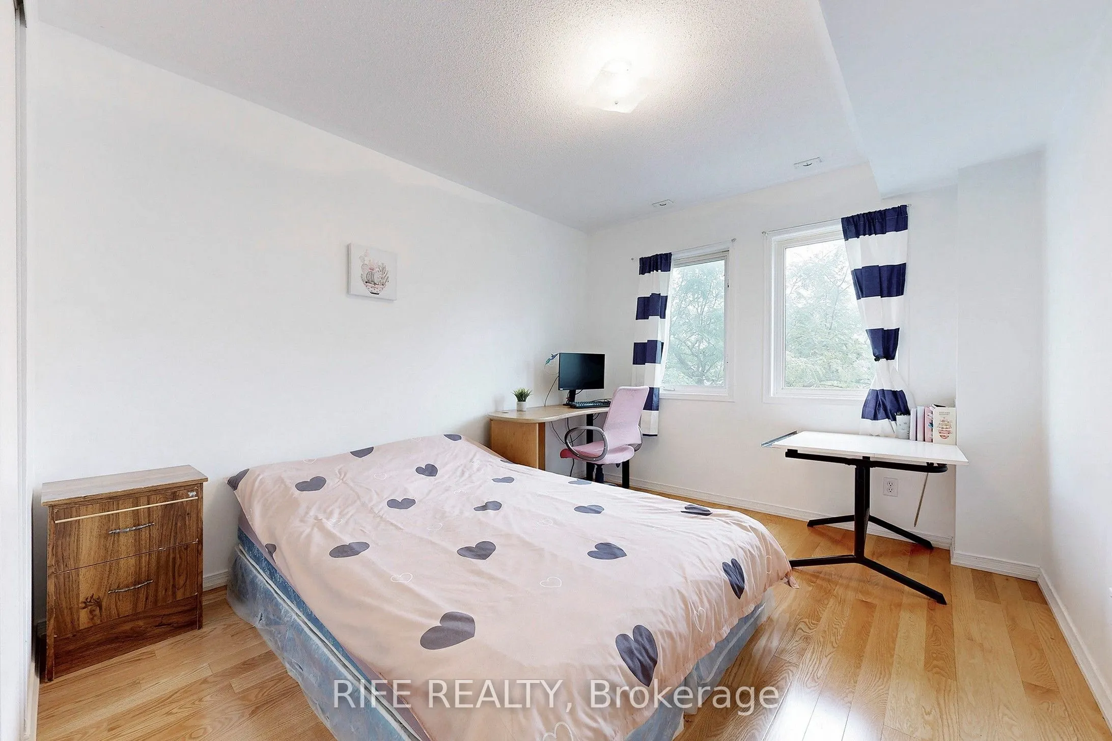 28 Rosebank Drive, #703