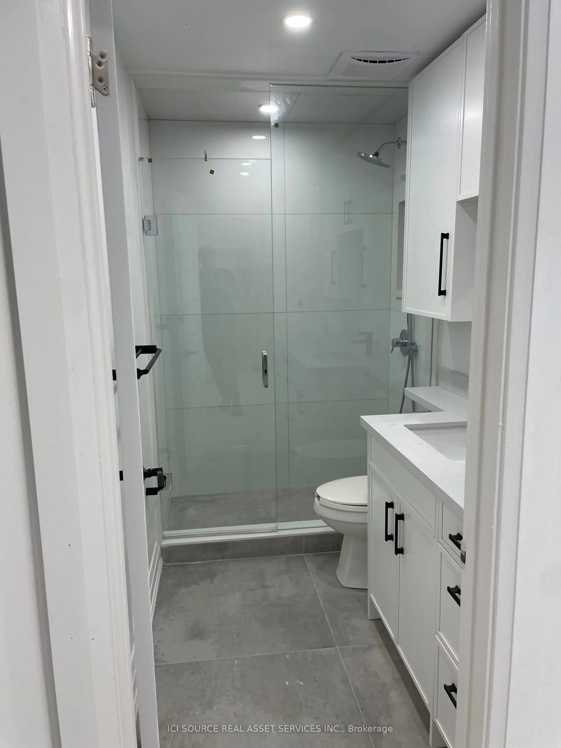 754 Queen Street E, #1