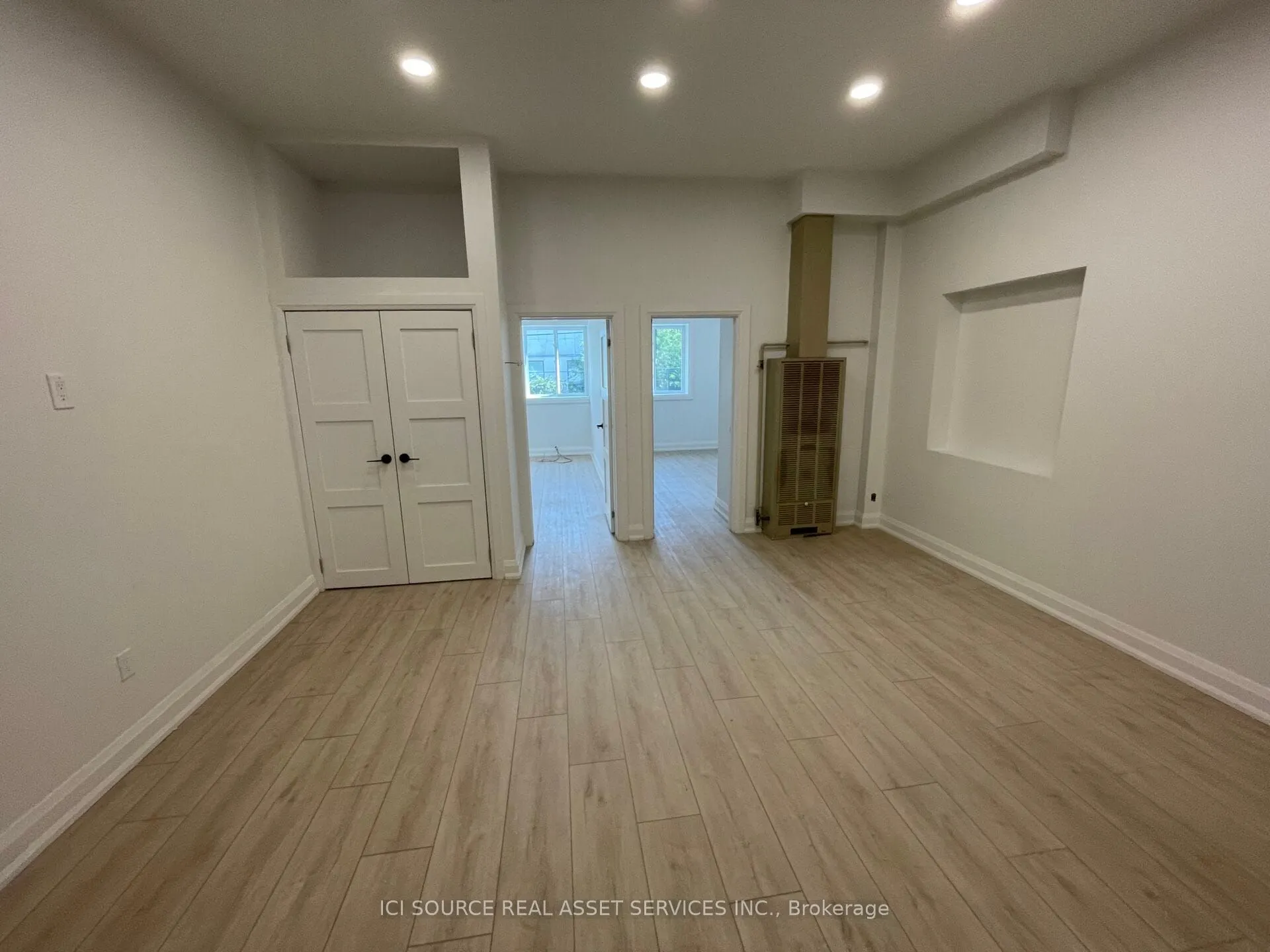 754 Queen Street E, #1