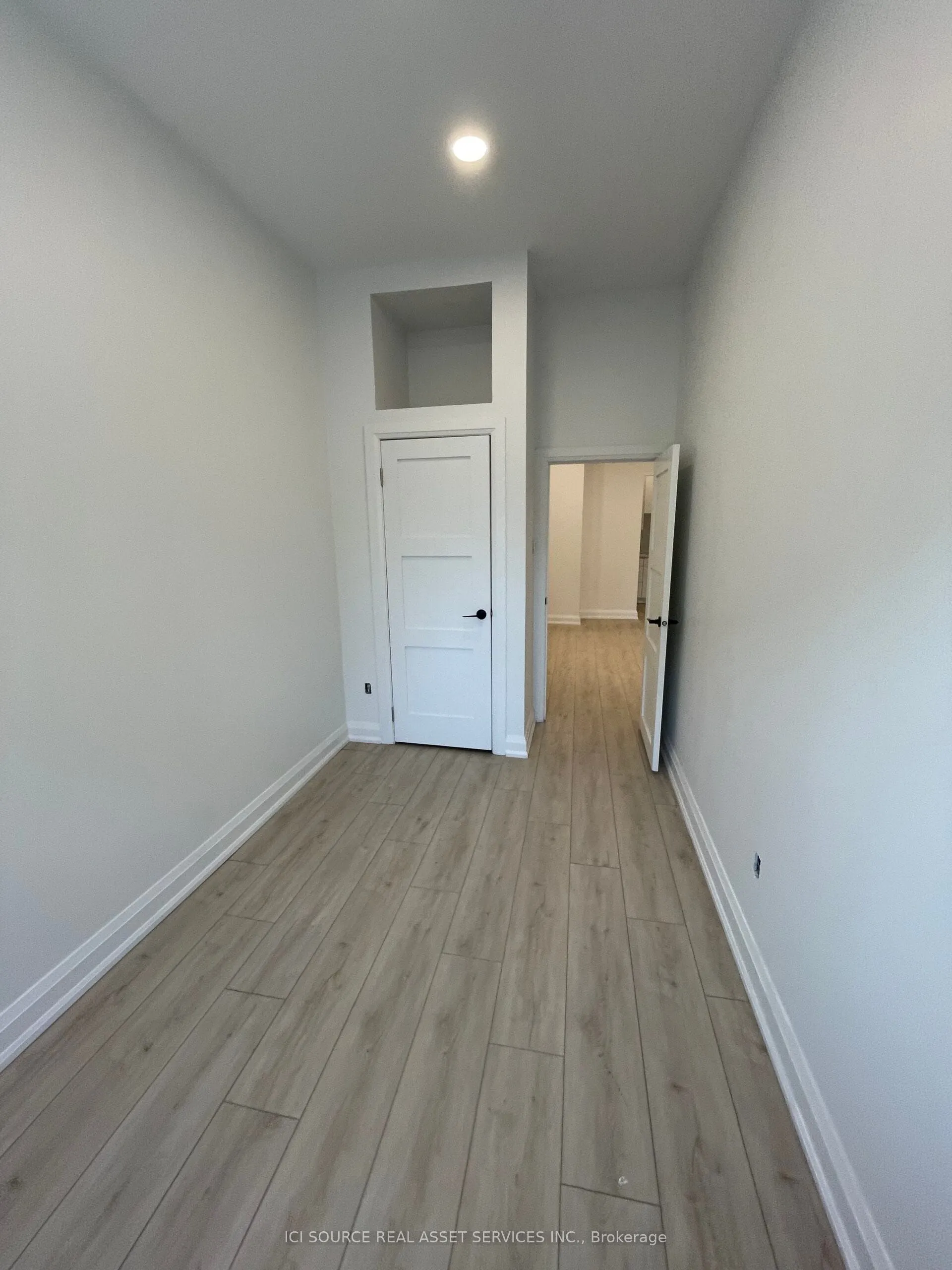 754 Queen Street E, #1